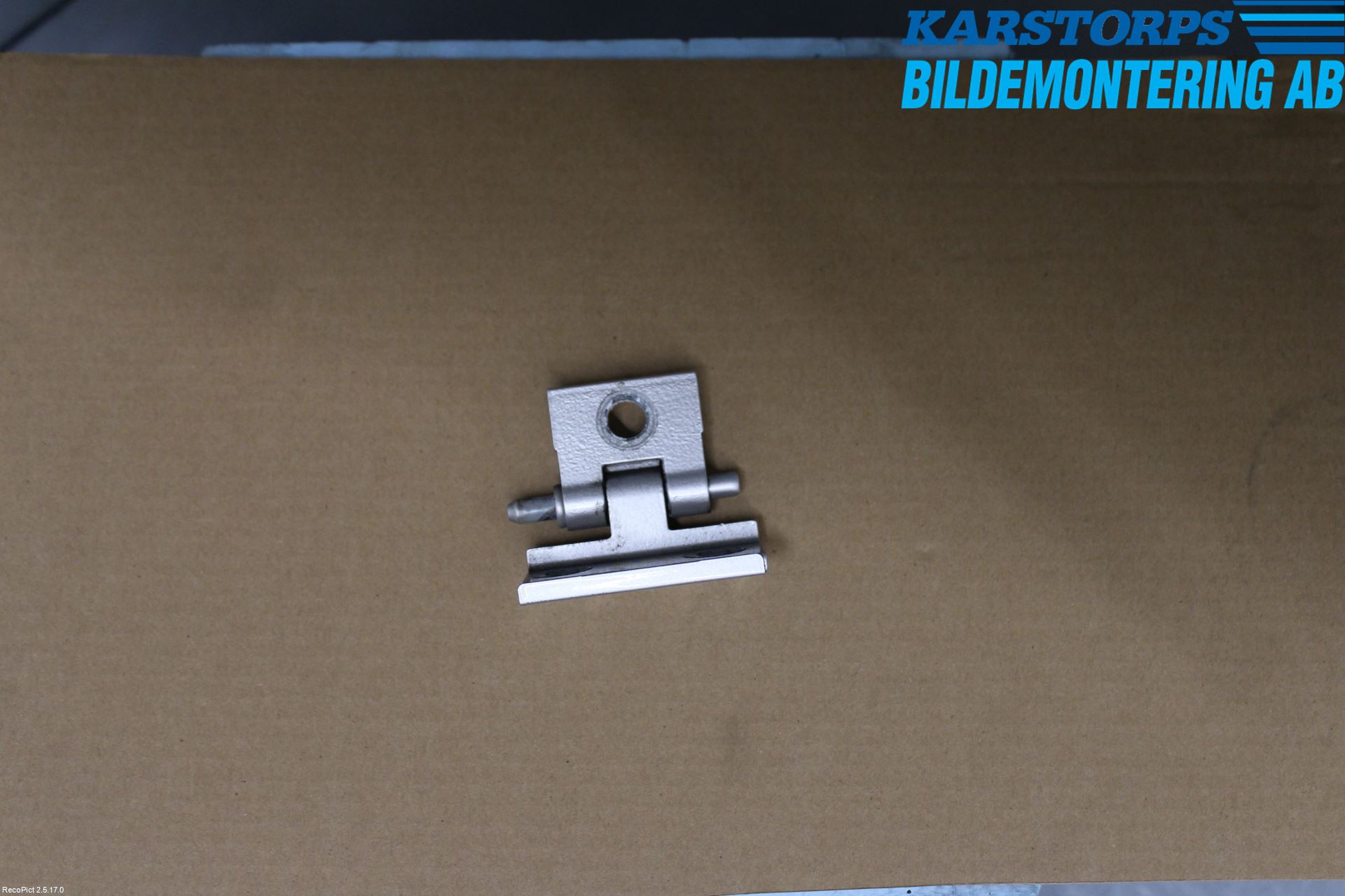 Volvo XC90 03-06 Dörrgångjärn