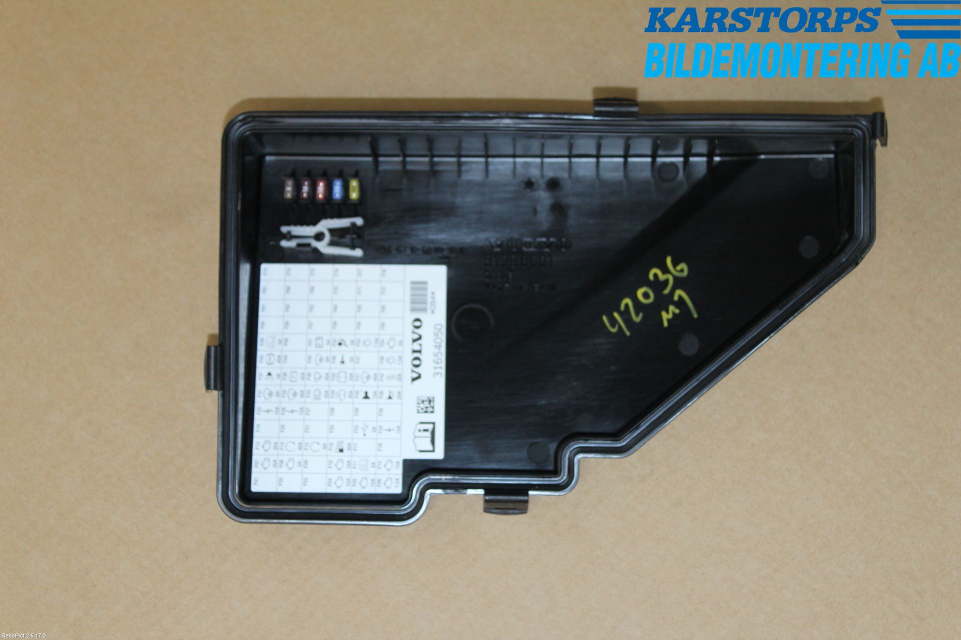 Volvo V90 17->> Säkringsdosa-Elcentral Lock