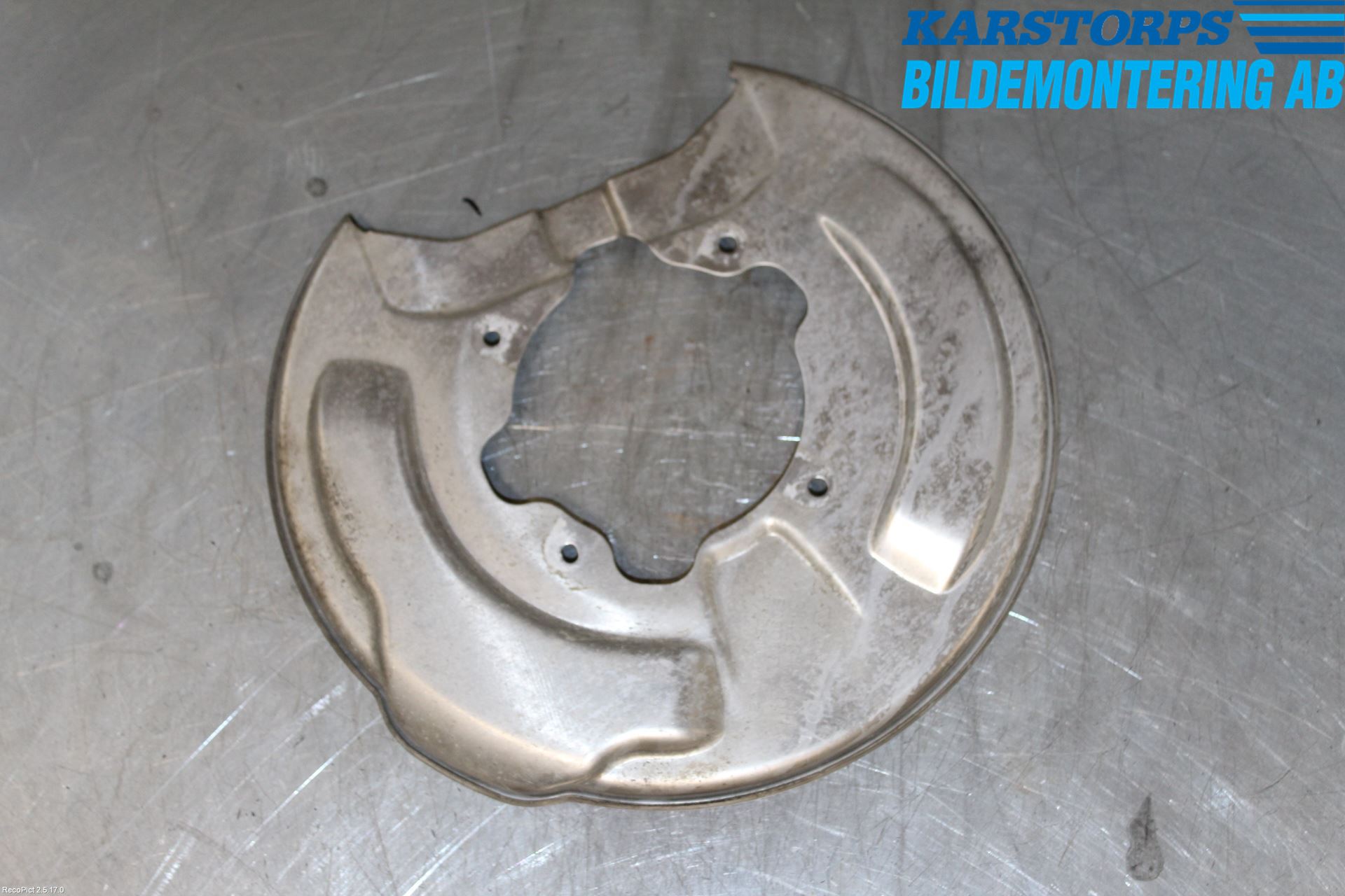 Volvo V90 17->> Bromssköld Bak