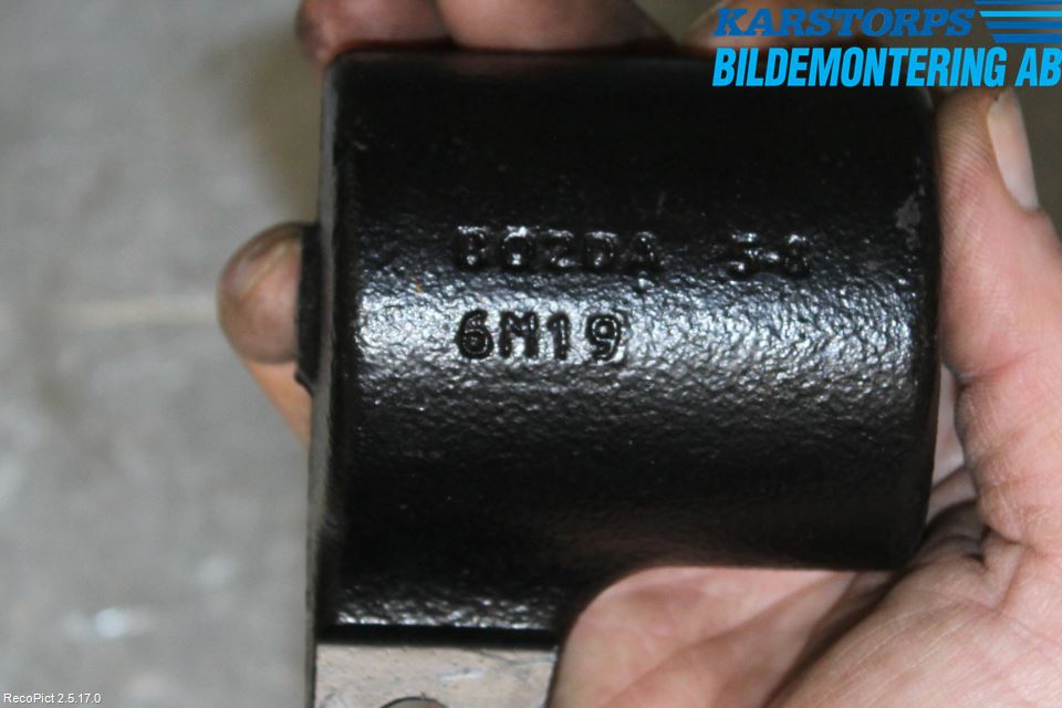 Volvo V90 17->> Vibrationsdämpare