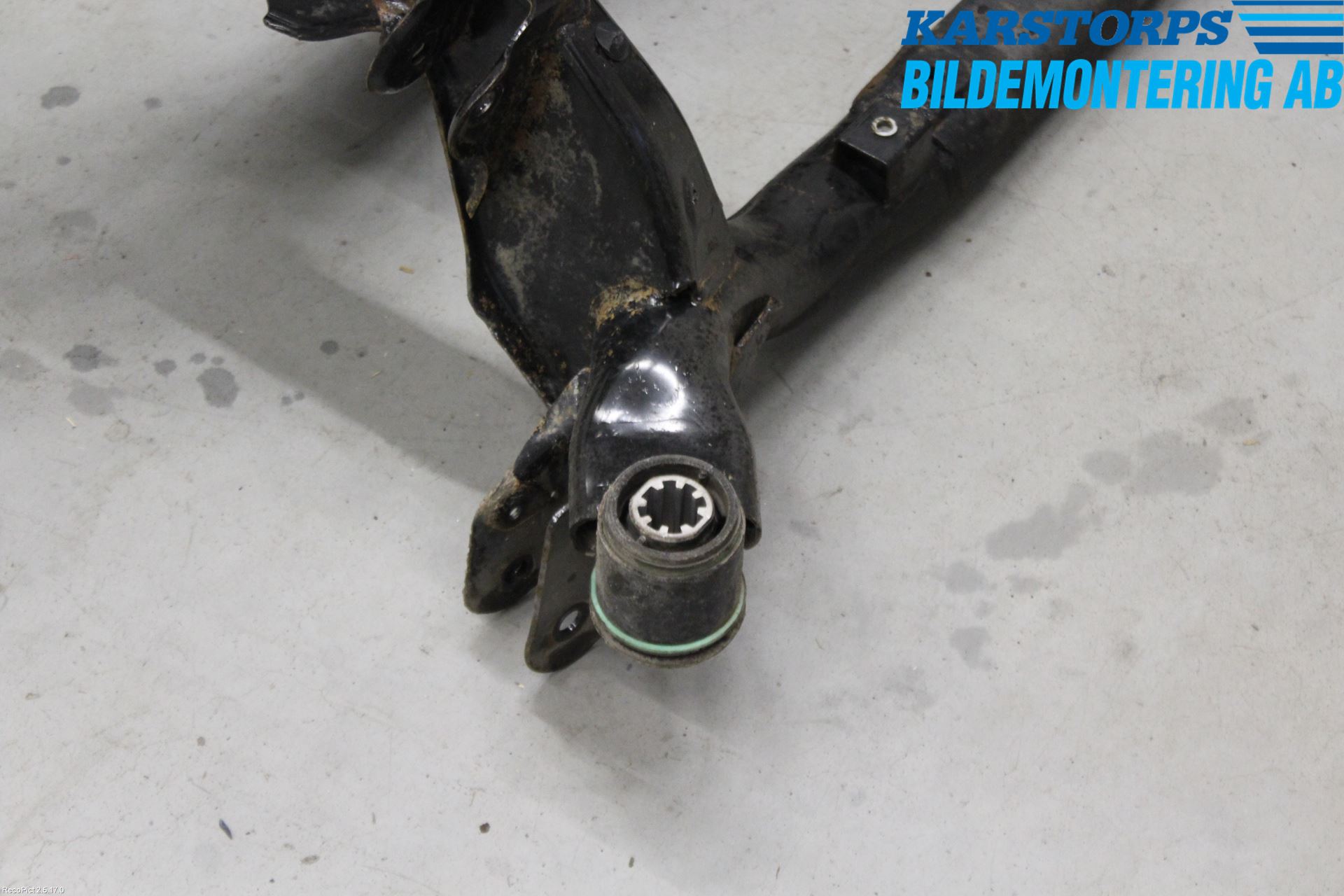 Volvo XC60 14-17 Bakaxelbalk