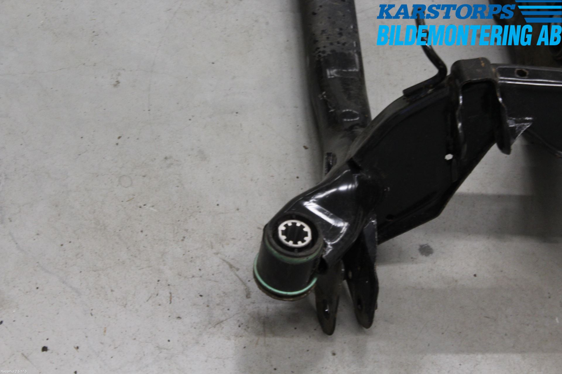 Volvo XC60 14-17 Bakaxelbalk