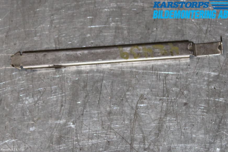 Volvo V50 04-07 Strålkast Fästsarg