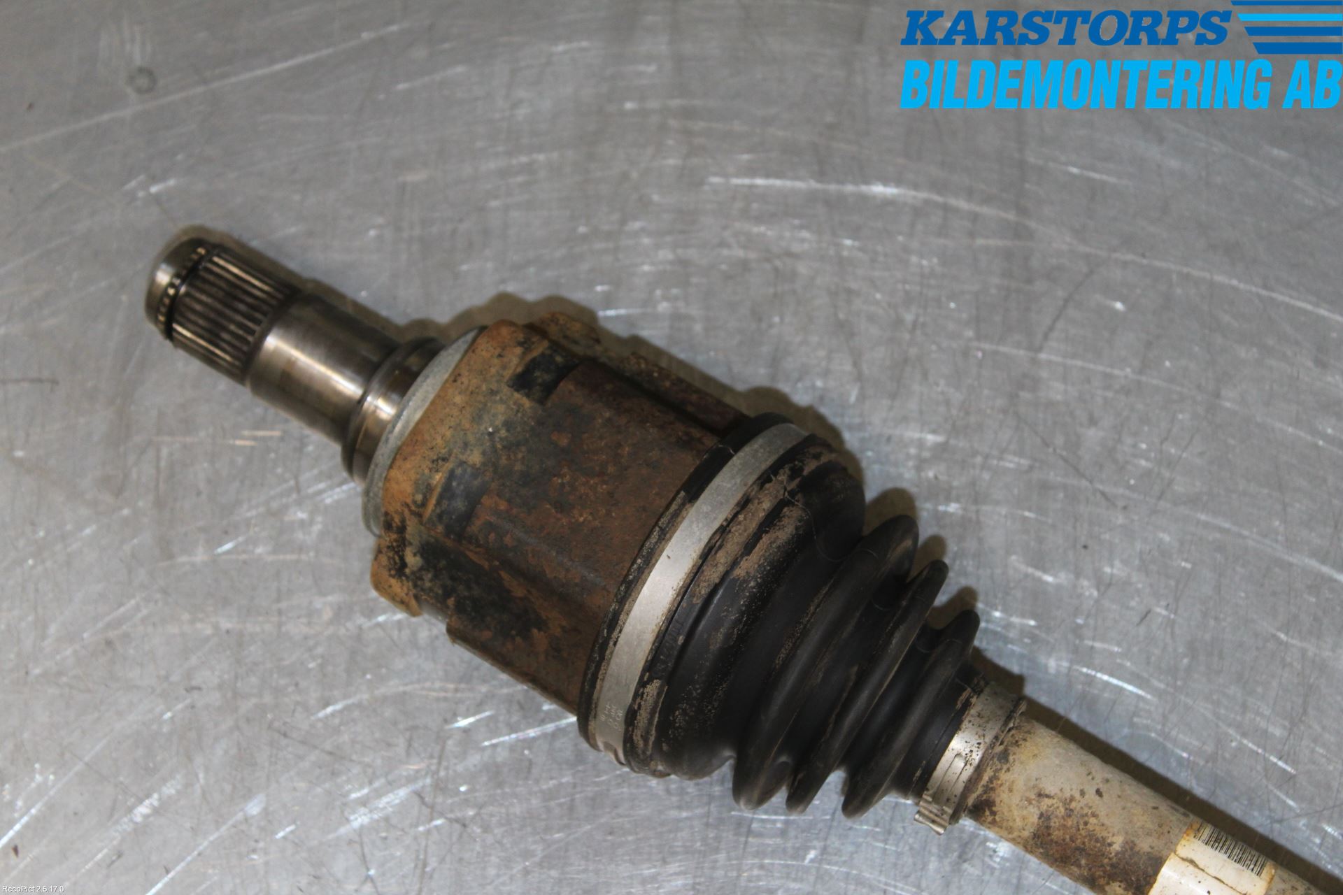 Toyota HILUX 05-16 Drivaxel Fram Vänster