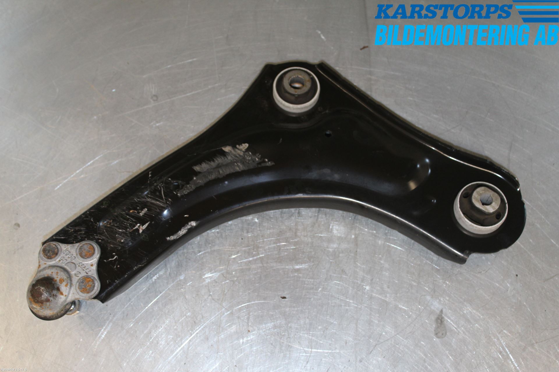 Renault MEGANE III 09-15 Bärarm Fram Undre Hö
