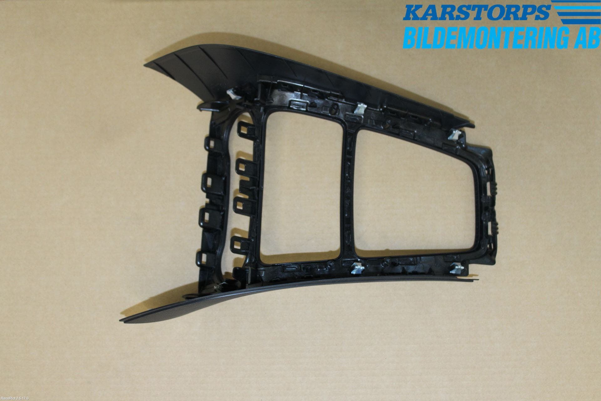 Mercedes-Benz MB B-KLASS (W246/W242) 12-19 Instrumentkonsoll Mitt