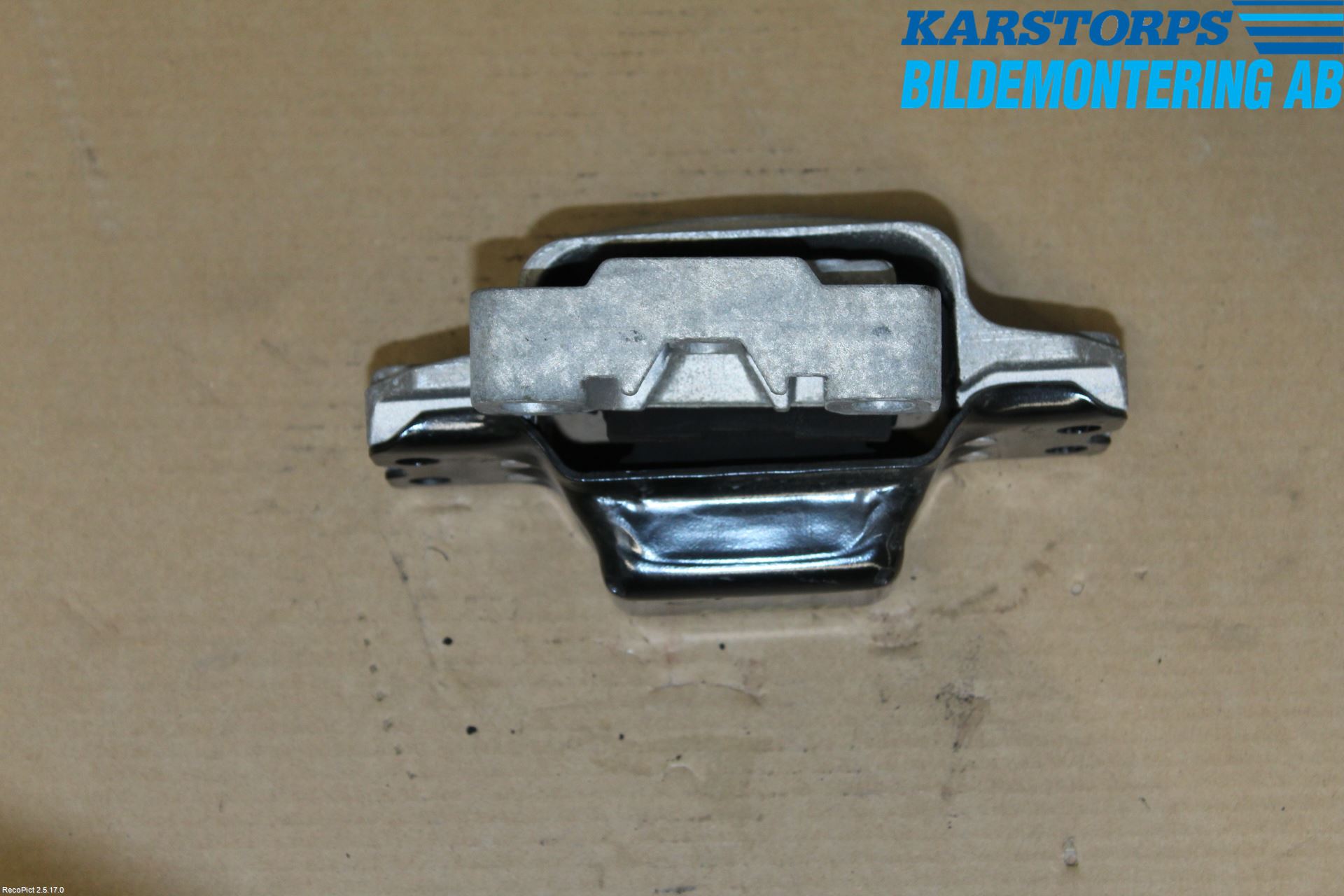 Volkswagen VW PASSAT 11-14 Växellådsfäste