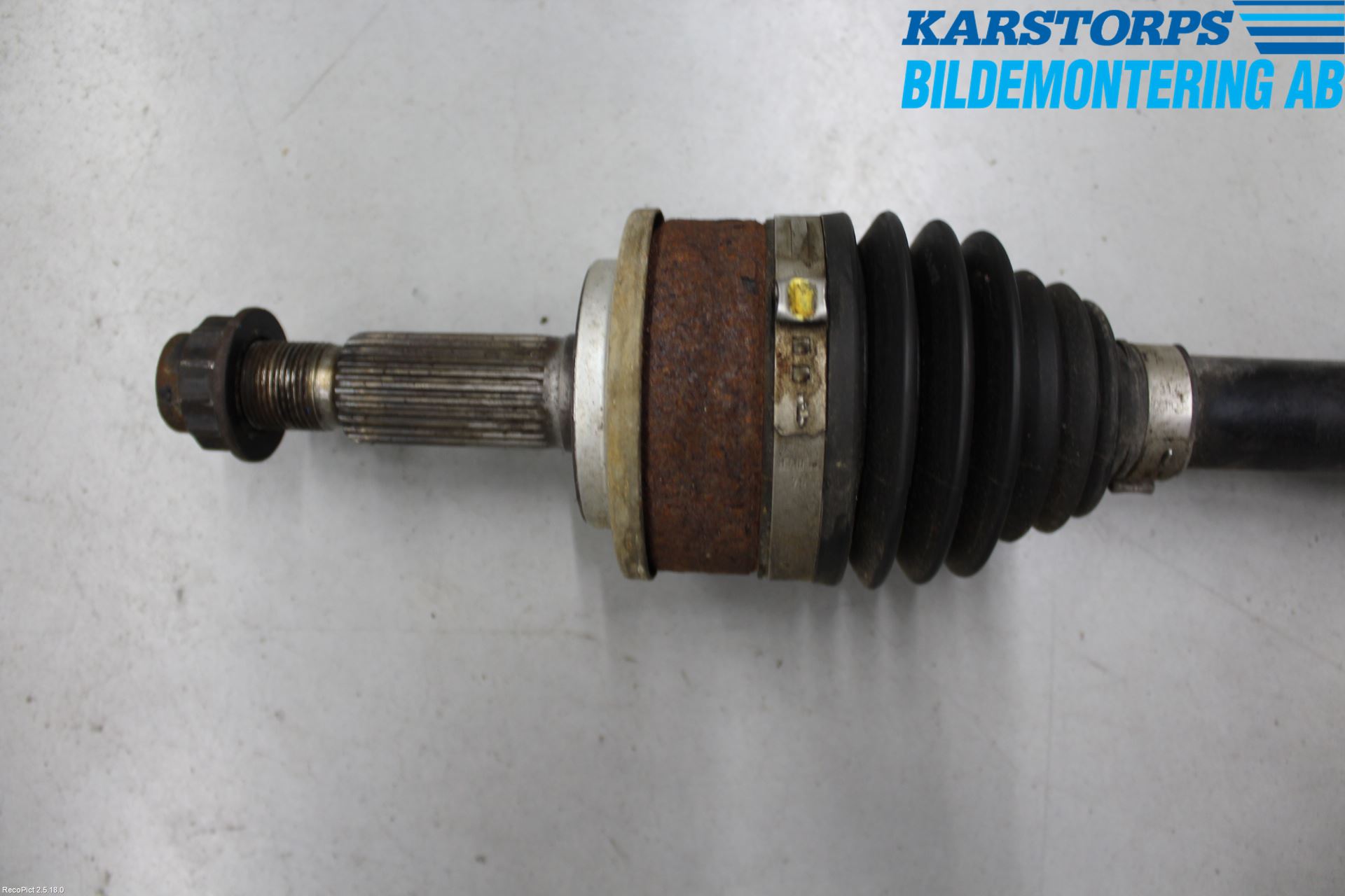 Toyota AURIS 13-19 Drivaxel Fram Höger