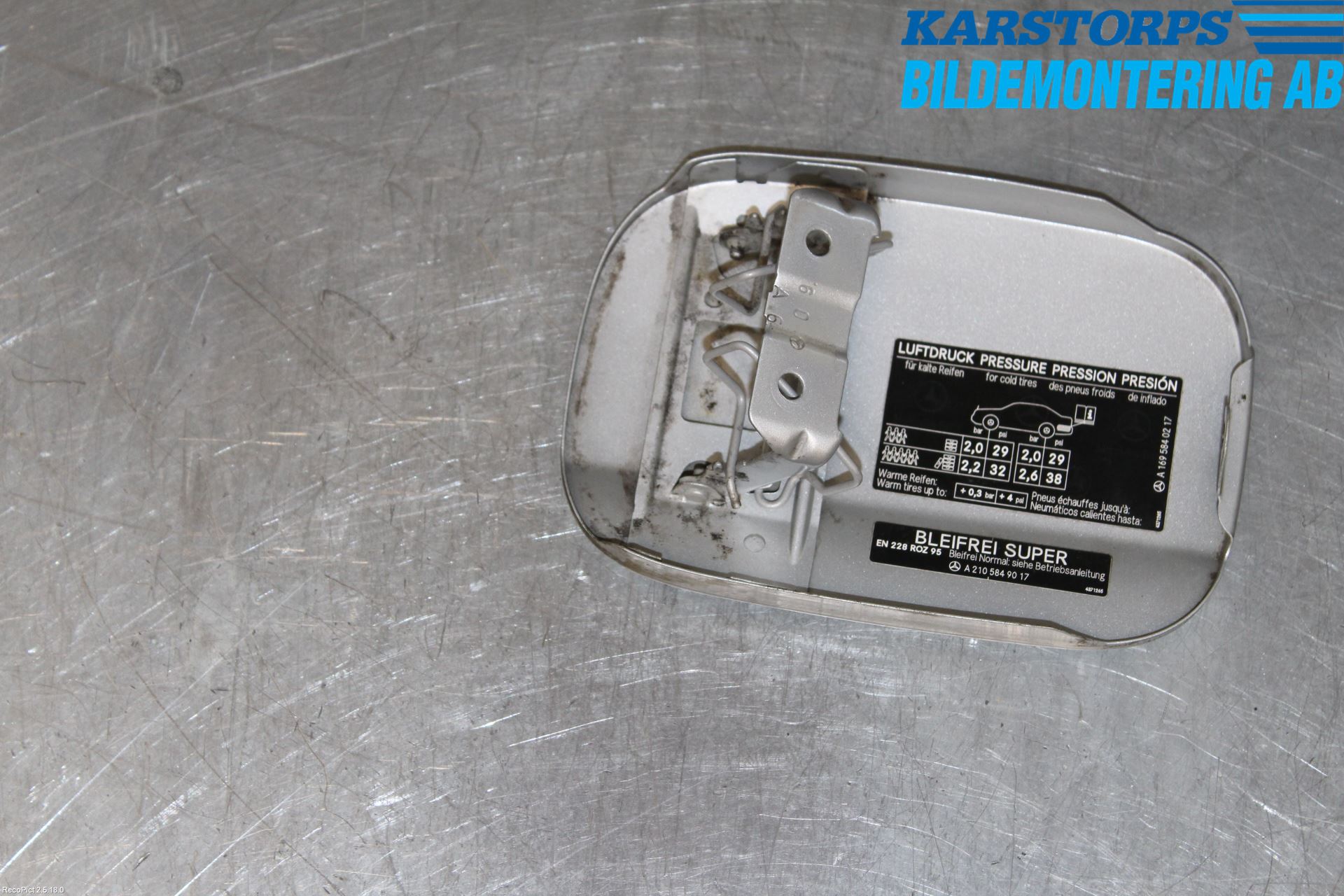 Mercedes-Benz MB A-KLASS (W169) 04-12 Tanklucka