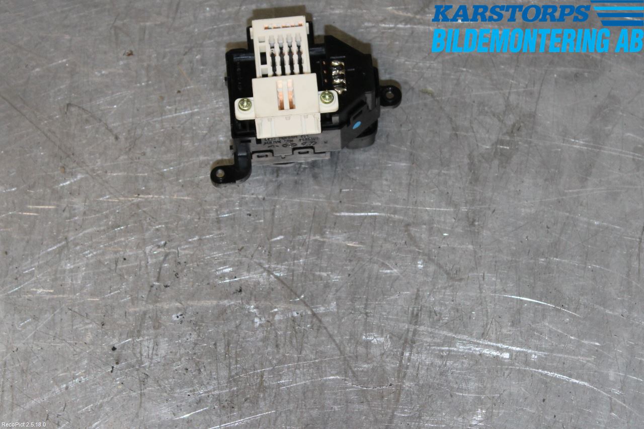 Hyundai i30 FD 07-12 Strömställare Spegel