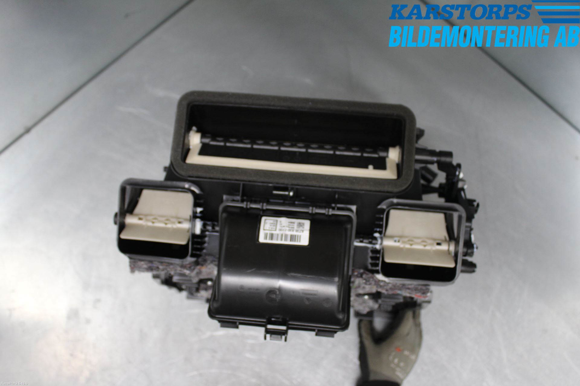 Mercedes-Benz MB E-KLASS (W213) 16-23 Värme Cellpaket Komp