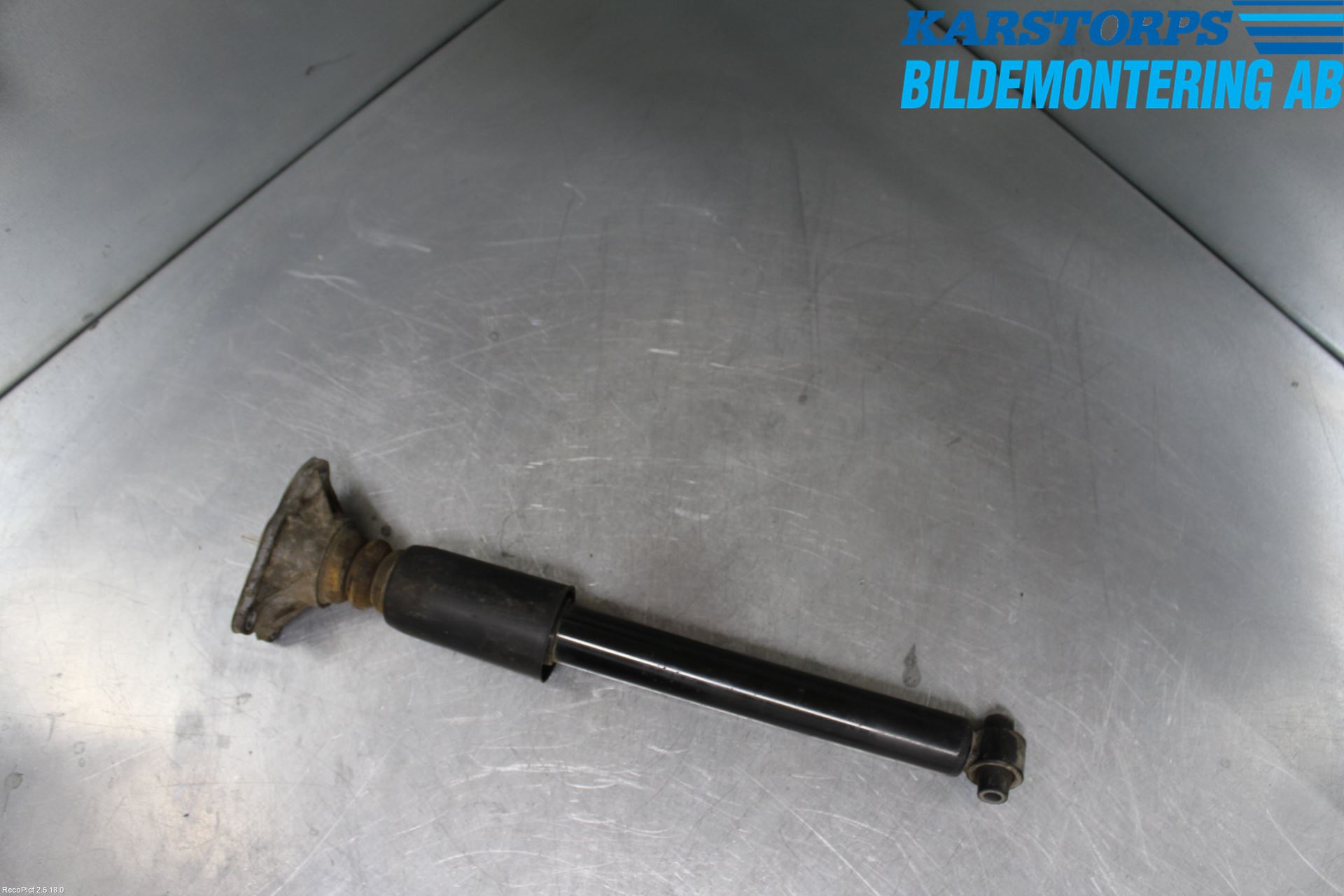 BMW 3 F30/F31/F80 12-19 Stötdämpare Bak