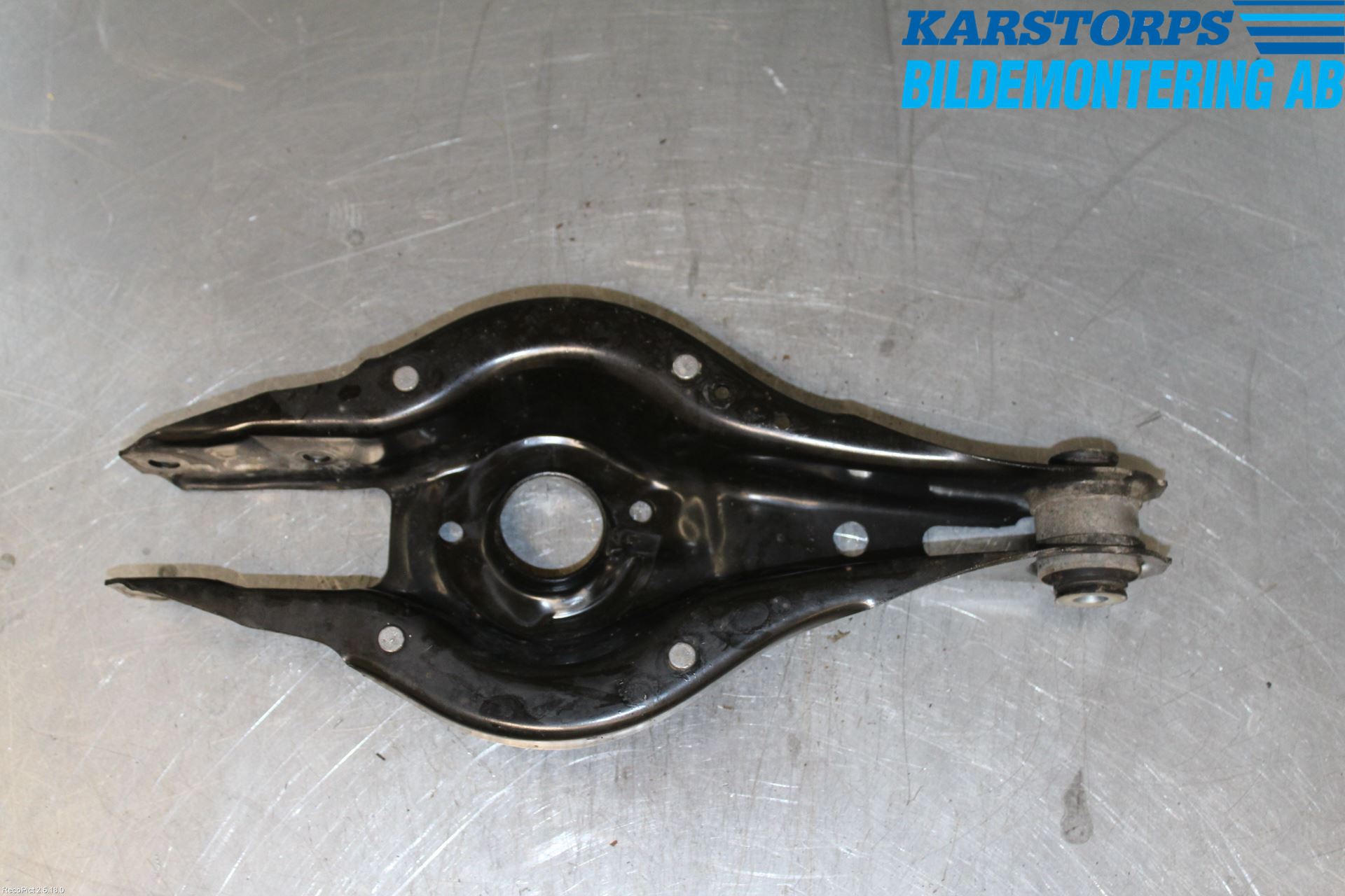 BMW 3 F30/F31/F80 12-19 Bärarm Bak Vänster
