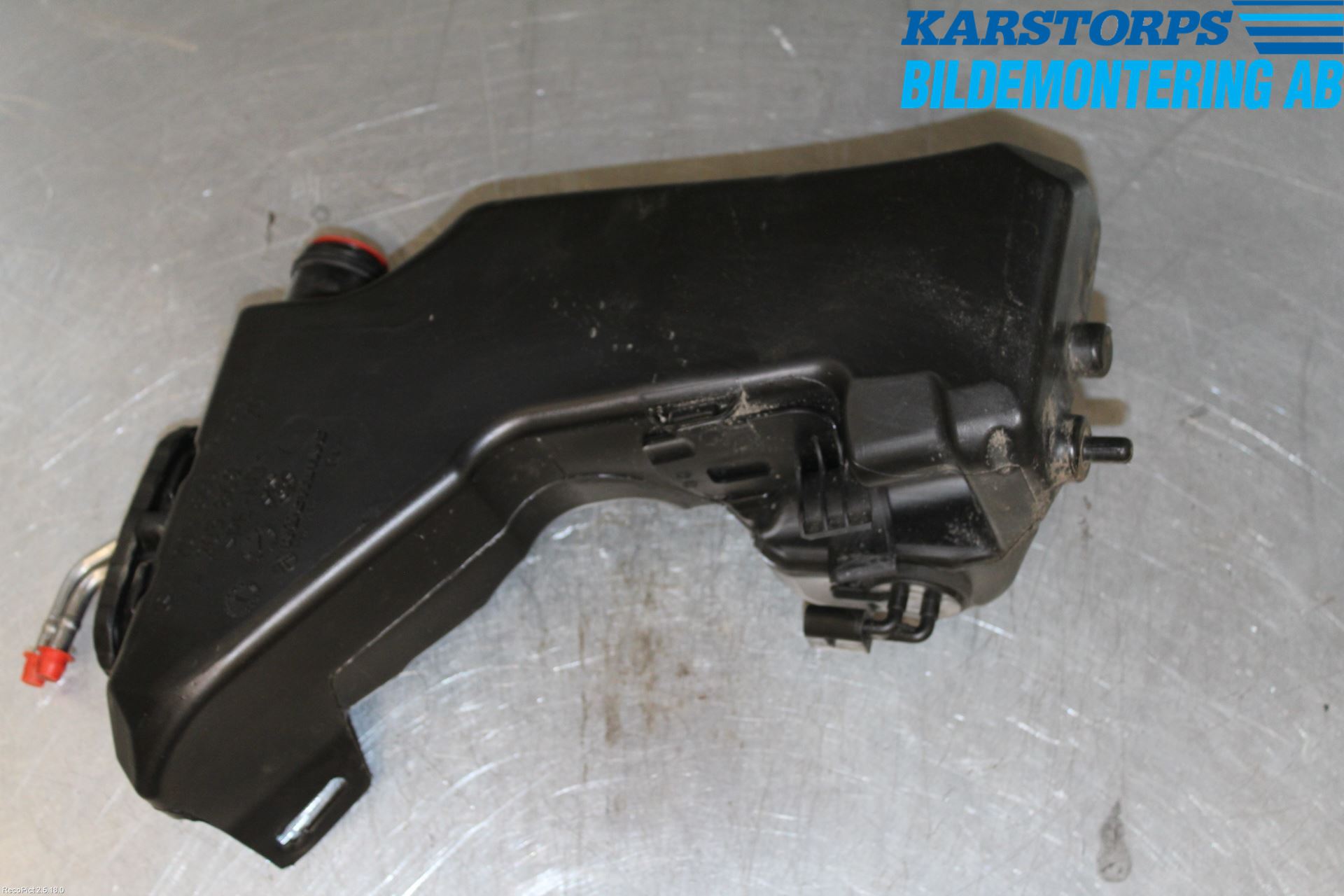 Mercedes-Benz MB E-KLASS (W213) 16-23 Spolartank Vindruta-Strål