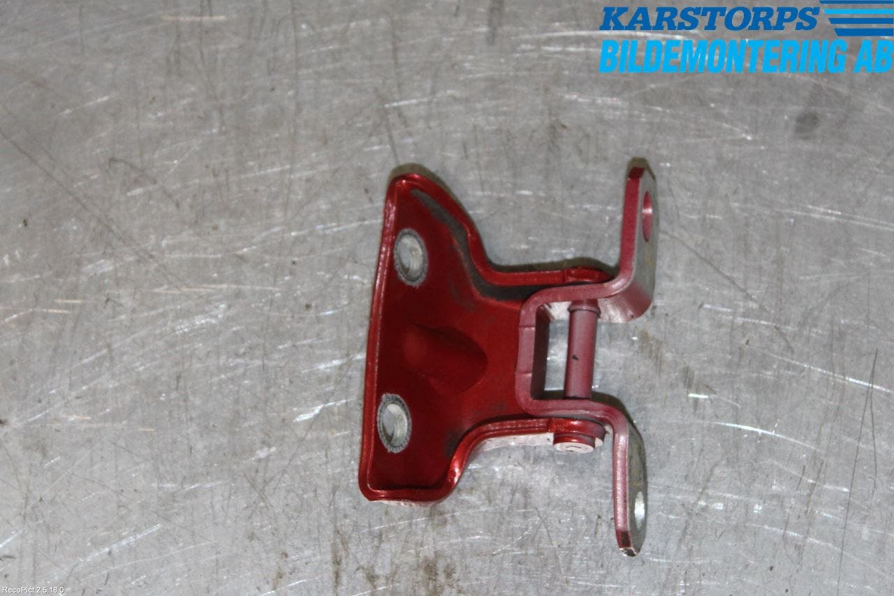 Kia CEED 06-12 Dörrgångjärn