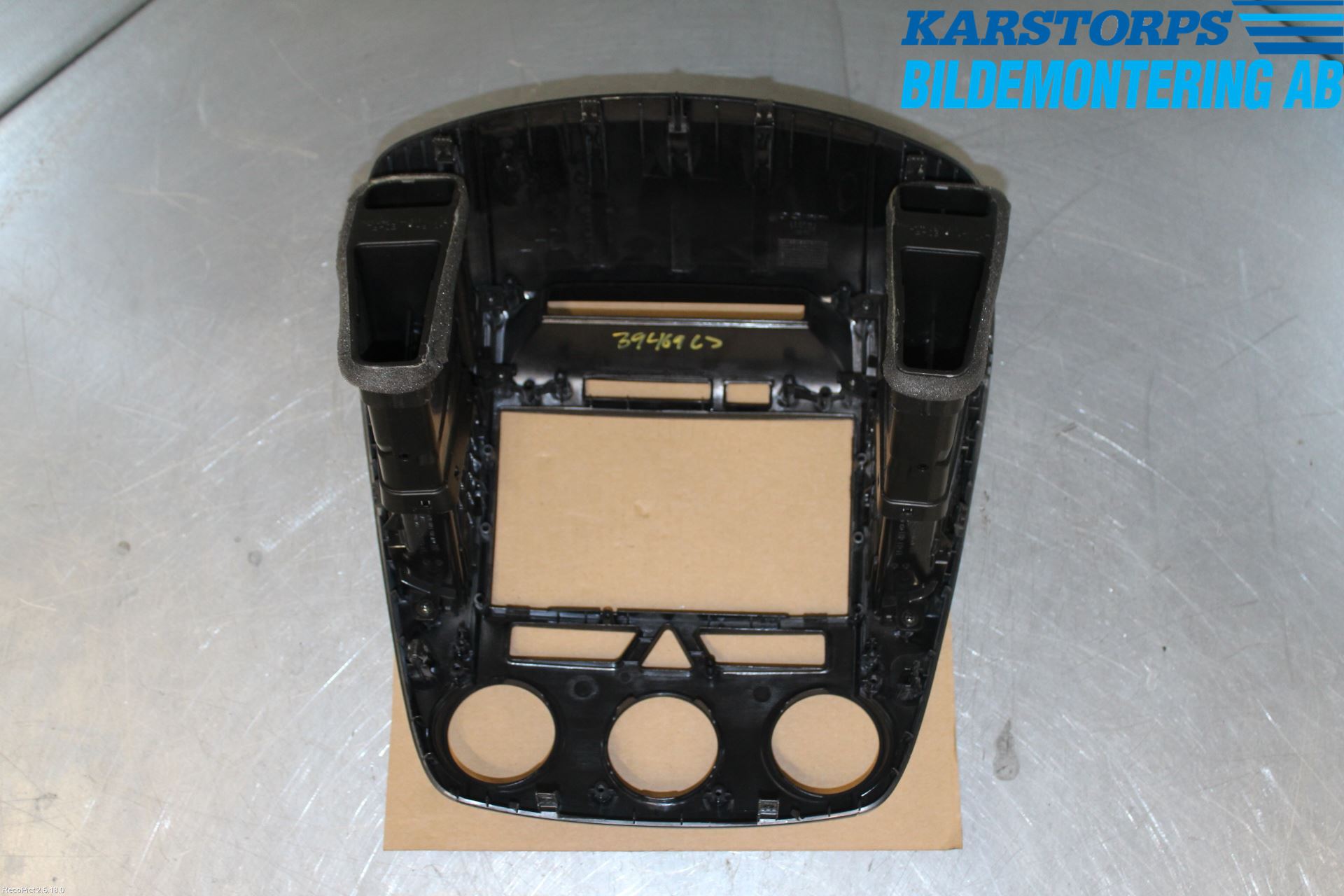 Kia CEED 06-12 Instrument-Radio Sarg