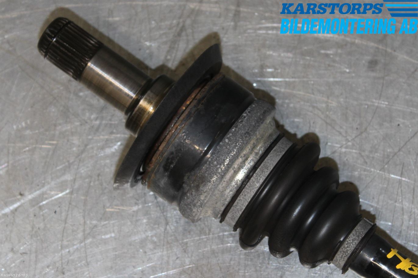 BMW 3 GT F34 13-19 Drivaxel Bak Höger