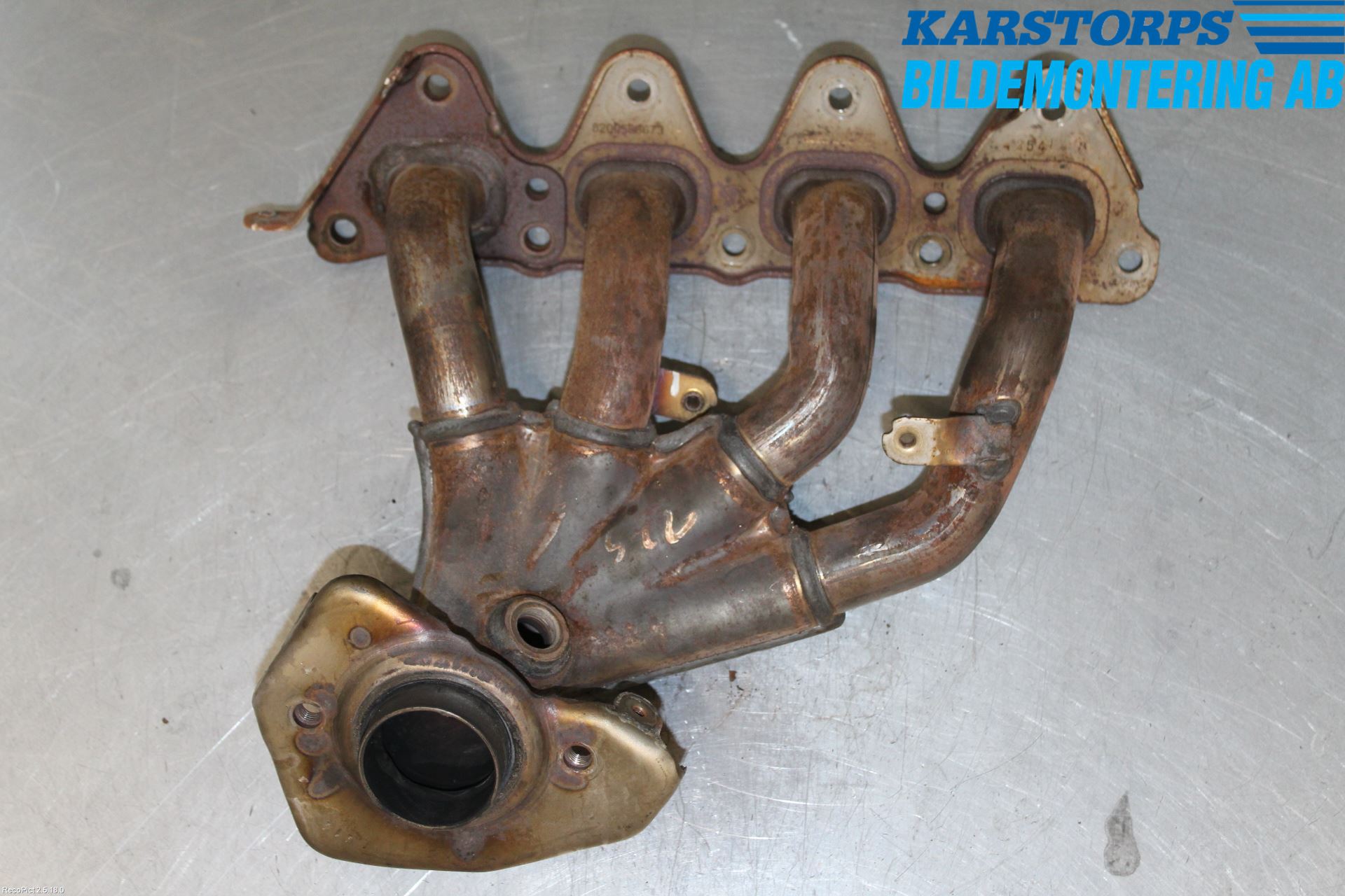 Dacia DUSTER 10-17 Grenrör Avgas