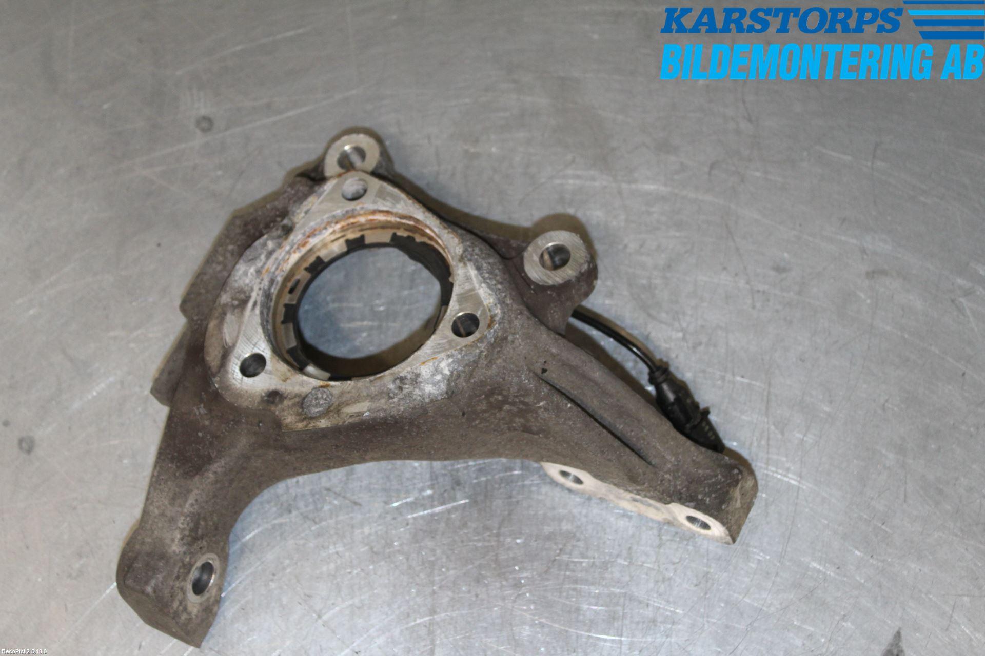 Saab 9-3 VER 2 Styrspindel Lagerhus Hö