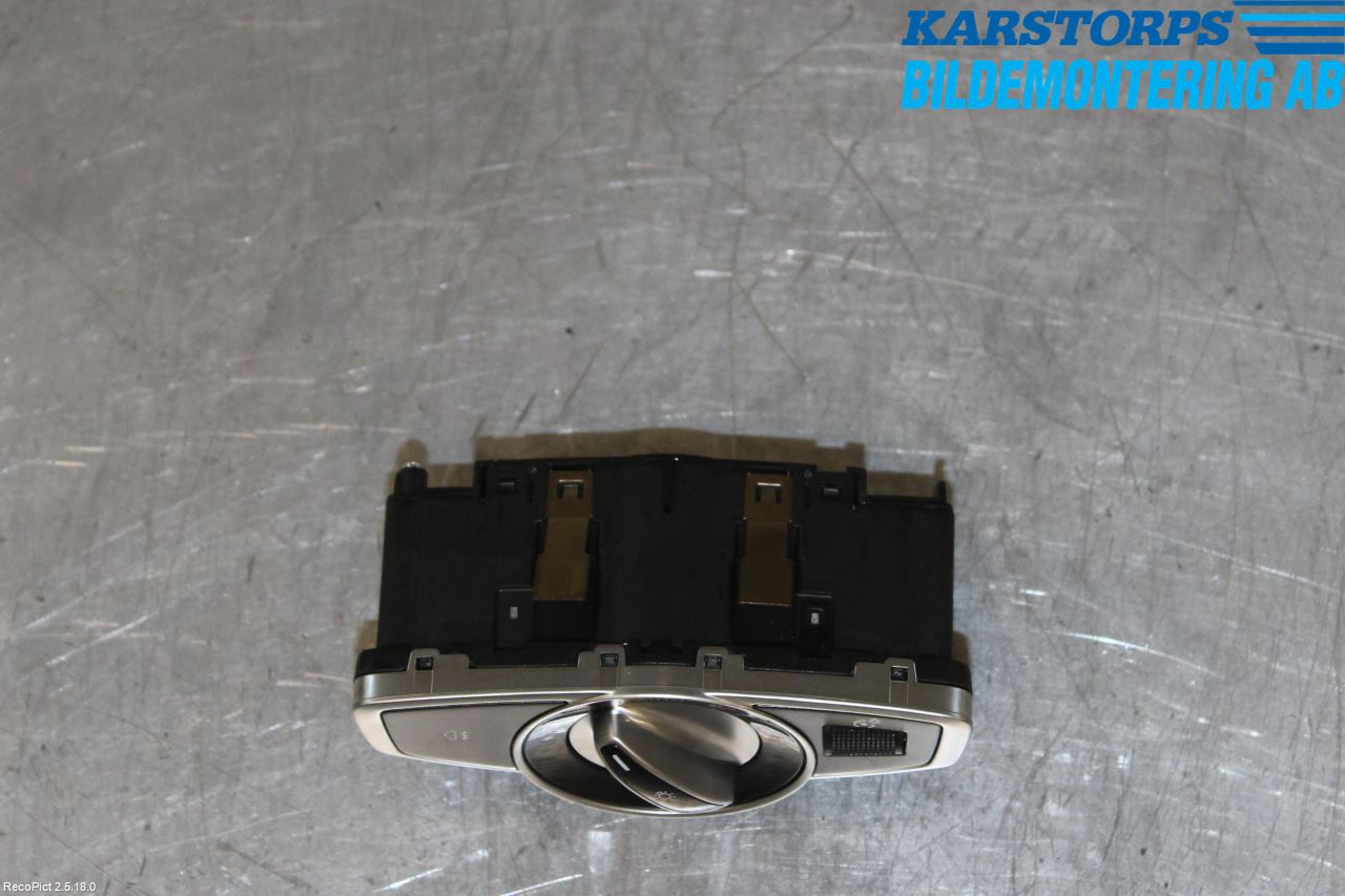 Mercedes-Benz MB E-KLASS (W213) 16-23 Strömställare Ljus