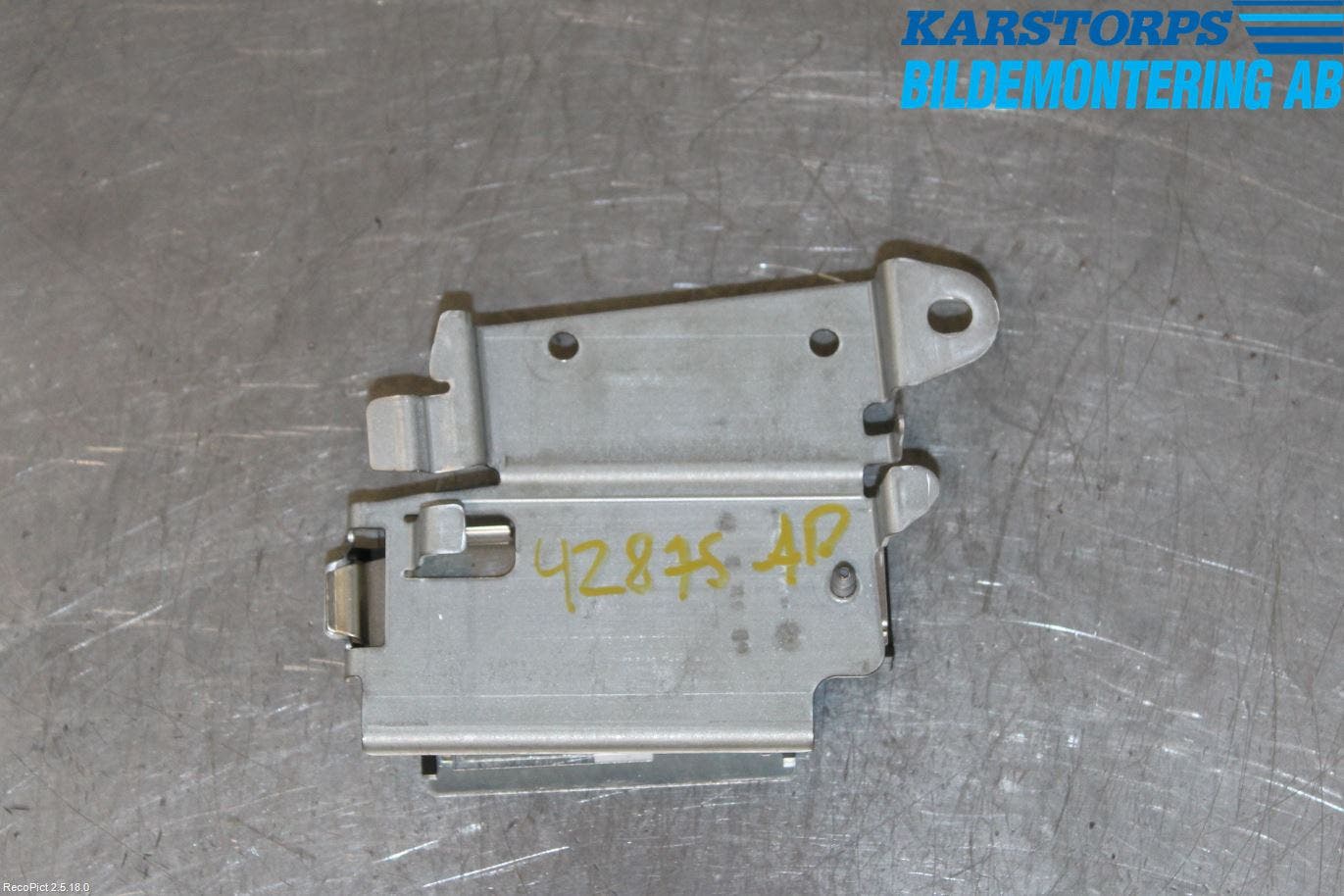 Mercedes-Benz MB E-KLASS (W213) 16-23 Antenn