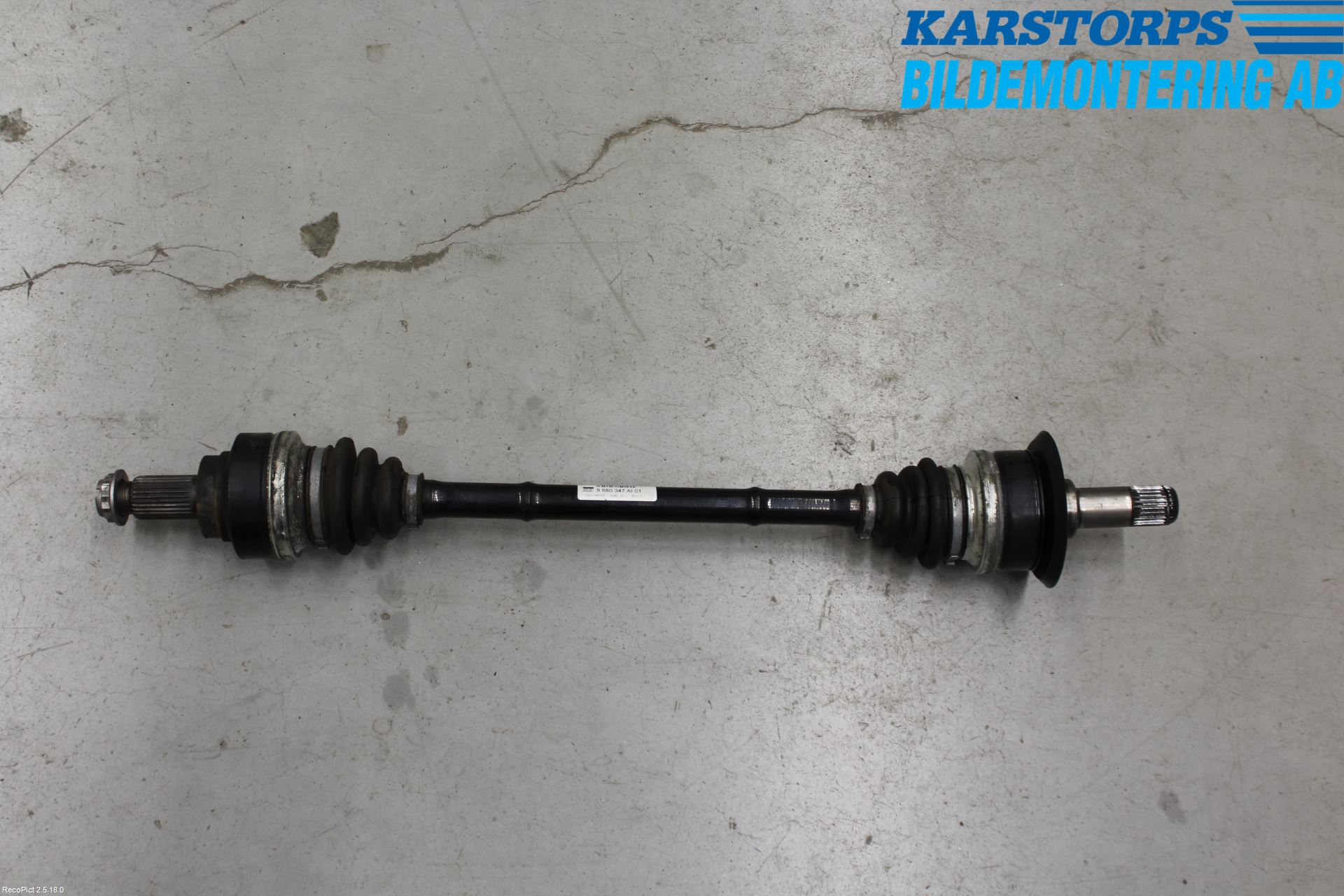 BMW 3 F30/F31/F80 12-19 Drivaxel Bak Vänster