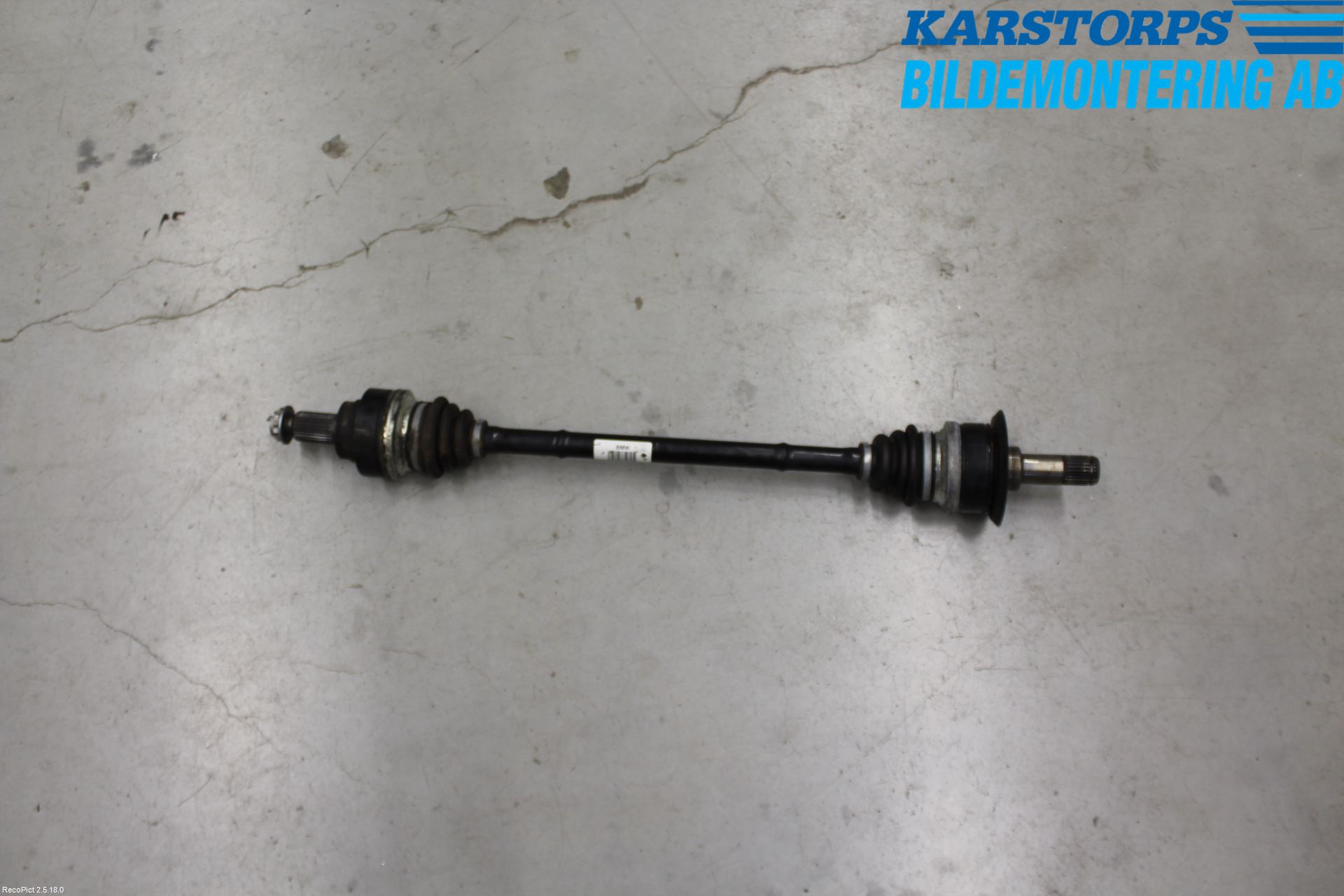 BMW 3 F30/F31/F80 12-19 Drivaxel Bak Höger