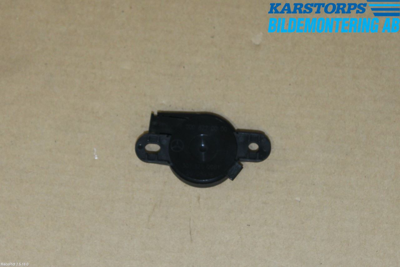 Mercedes-Benz MB E-KLASS (W213) 16-23 Parkeringshjälp Backsensor