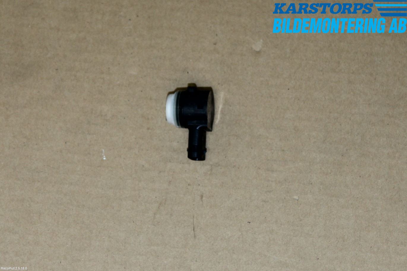 Mercedes-Benz MB E-KLASS (W213) 16-23 Parkeringshjälp Frontsensor