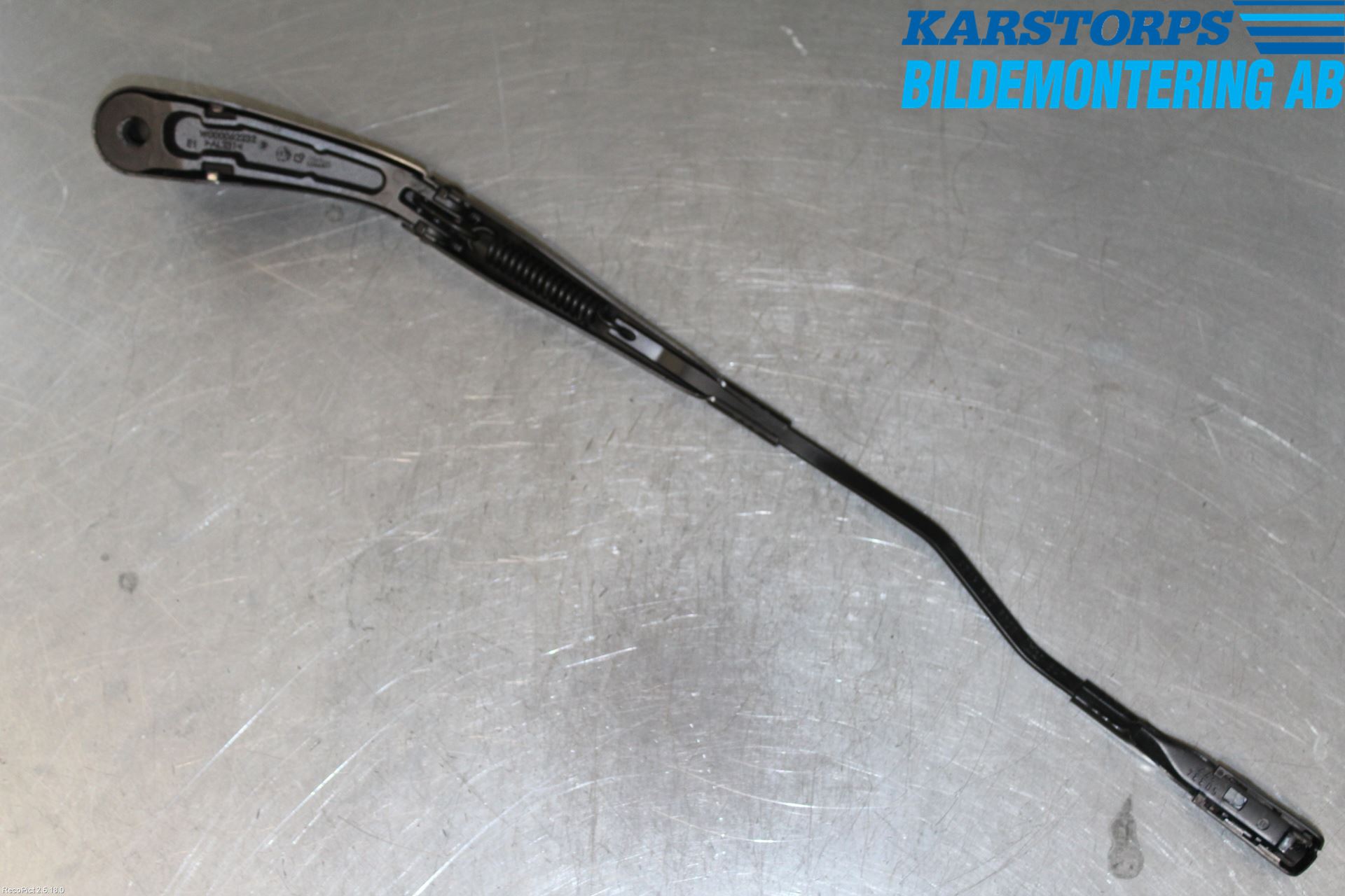 Mercedes-Benz MB E-KLASS (W213) 16-23 Torkararm Armar Vindruta