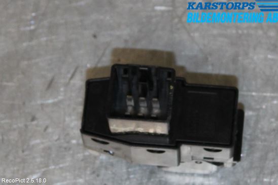 Volvo V70 05-08 Strömställare Elhiss