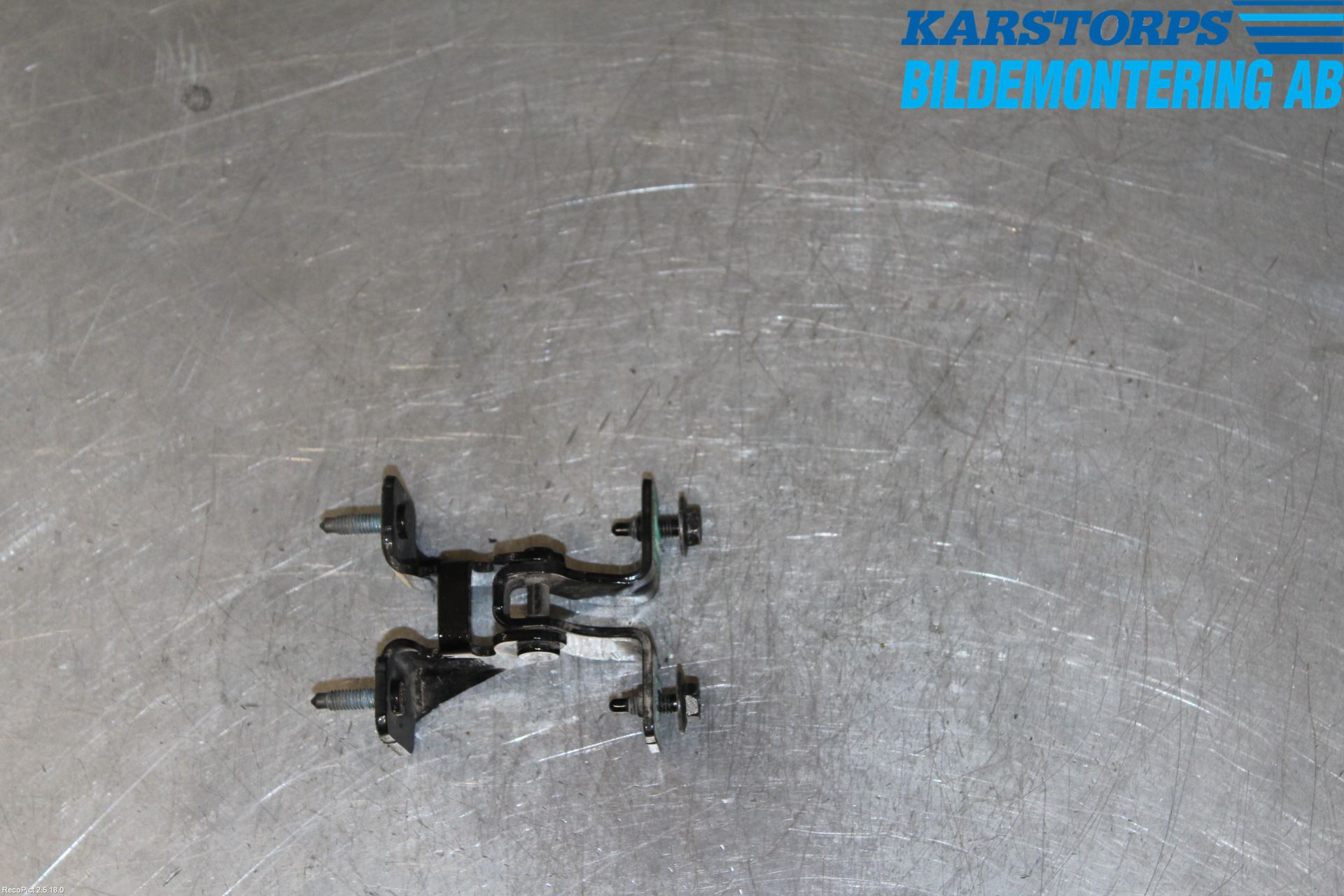 Mercedes-Benz MB B-KLASS (W246/W242) 12-19 Bakluckegångjärn Hö