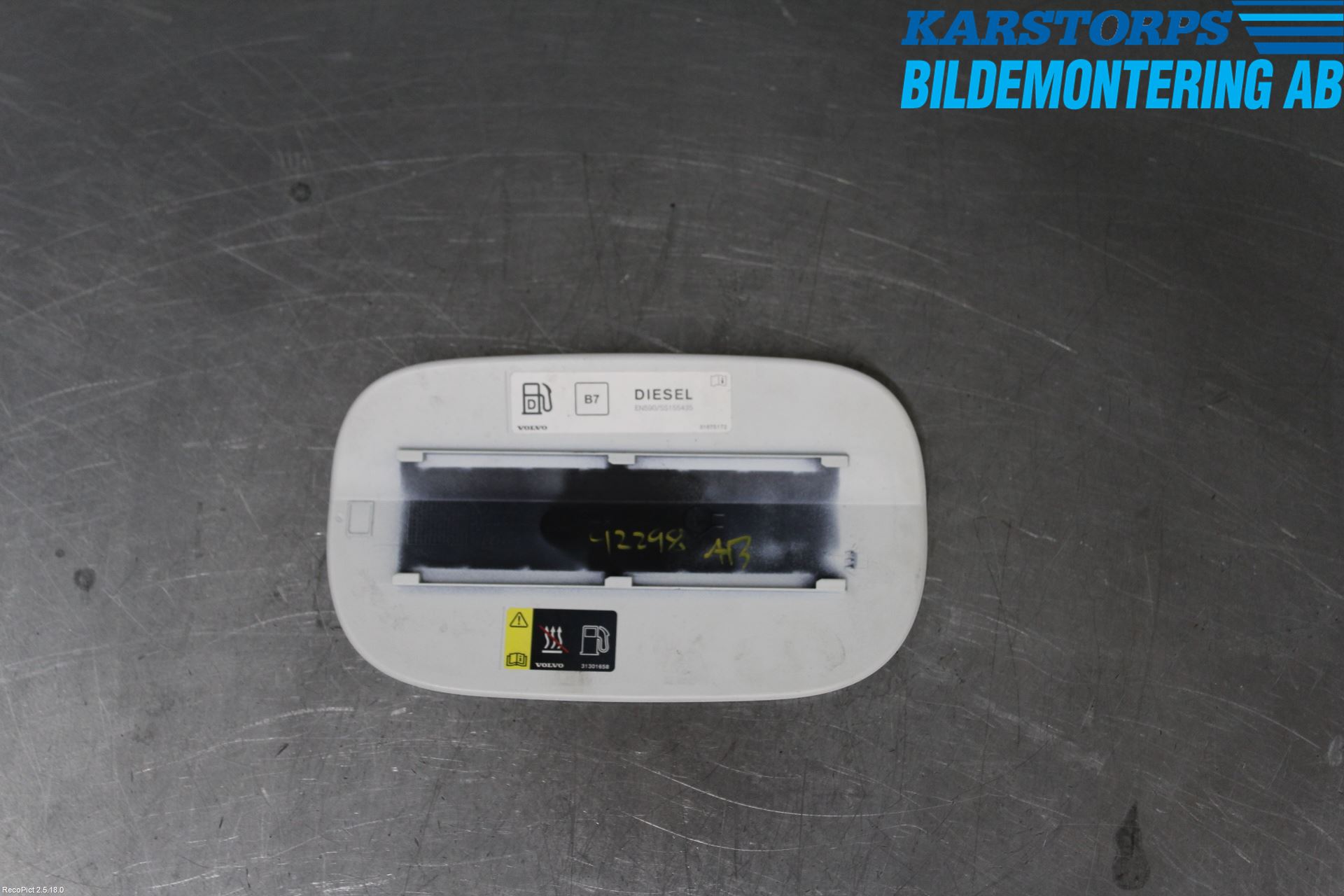 Volvo S90 17->> Tanklucka