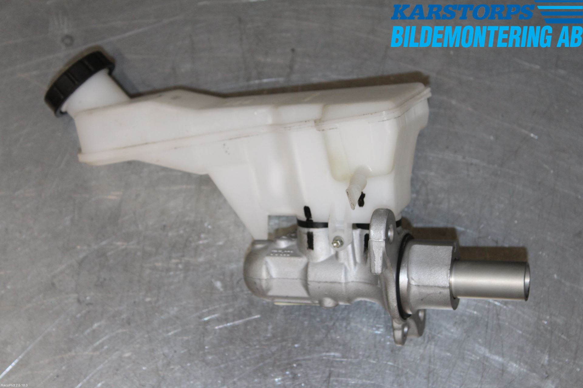 Mercedes-Benz MB CLA-KLASS (C117/X117) 13-19 Broms Huvudcylinder