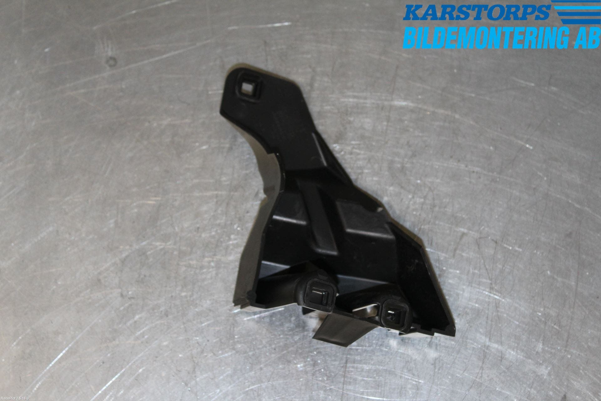 Volvo V70 05-08 Stötfångarfäste Bak Hö