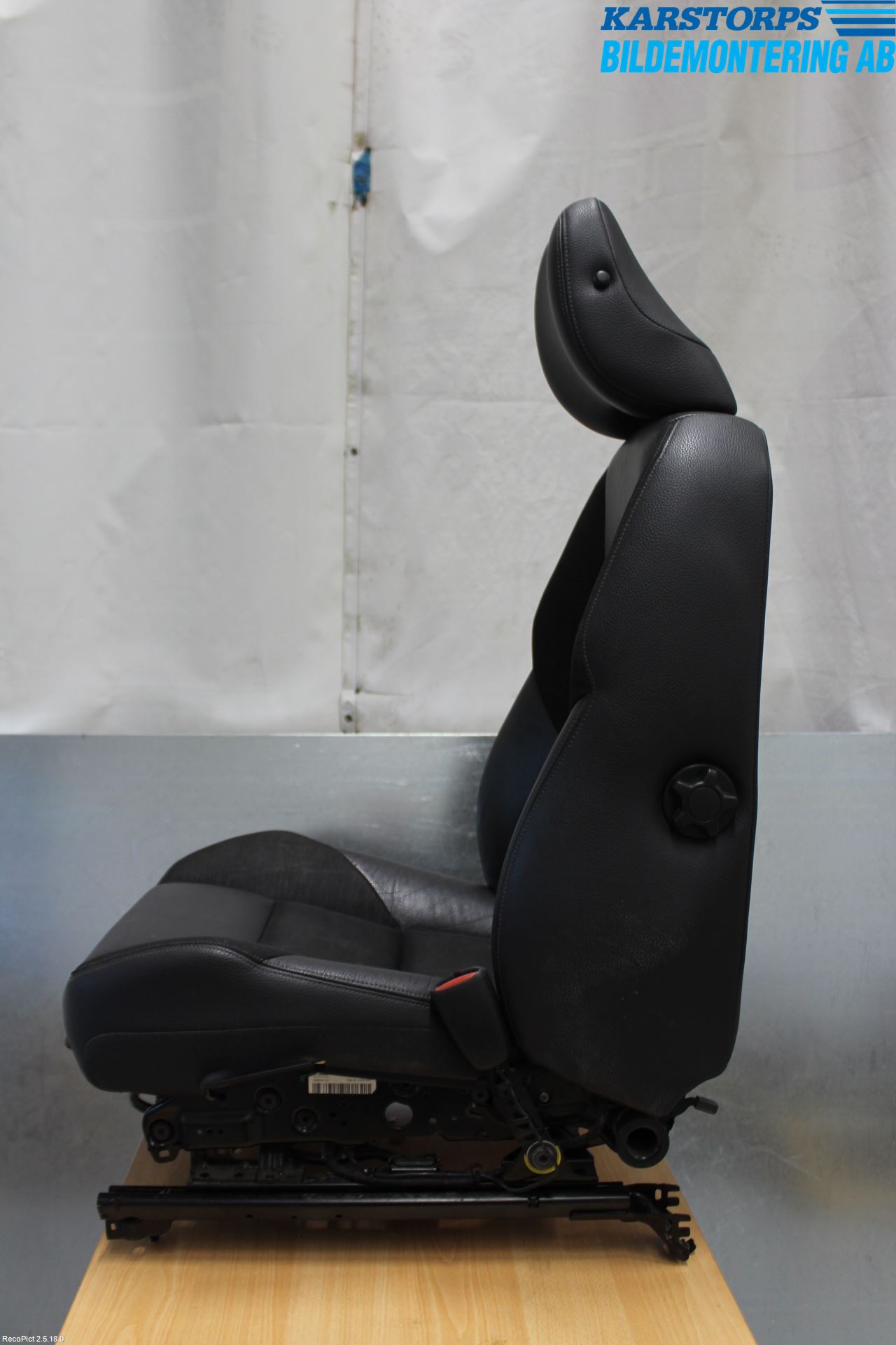 Volvo V70 05-08 Inredning Stol Fram Hö