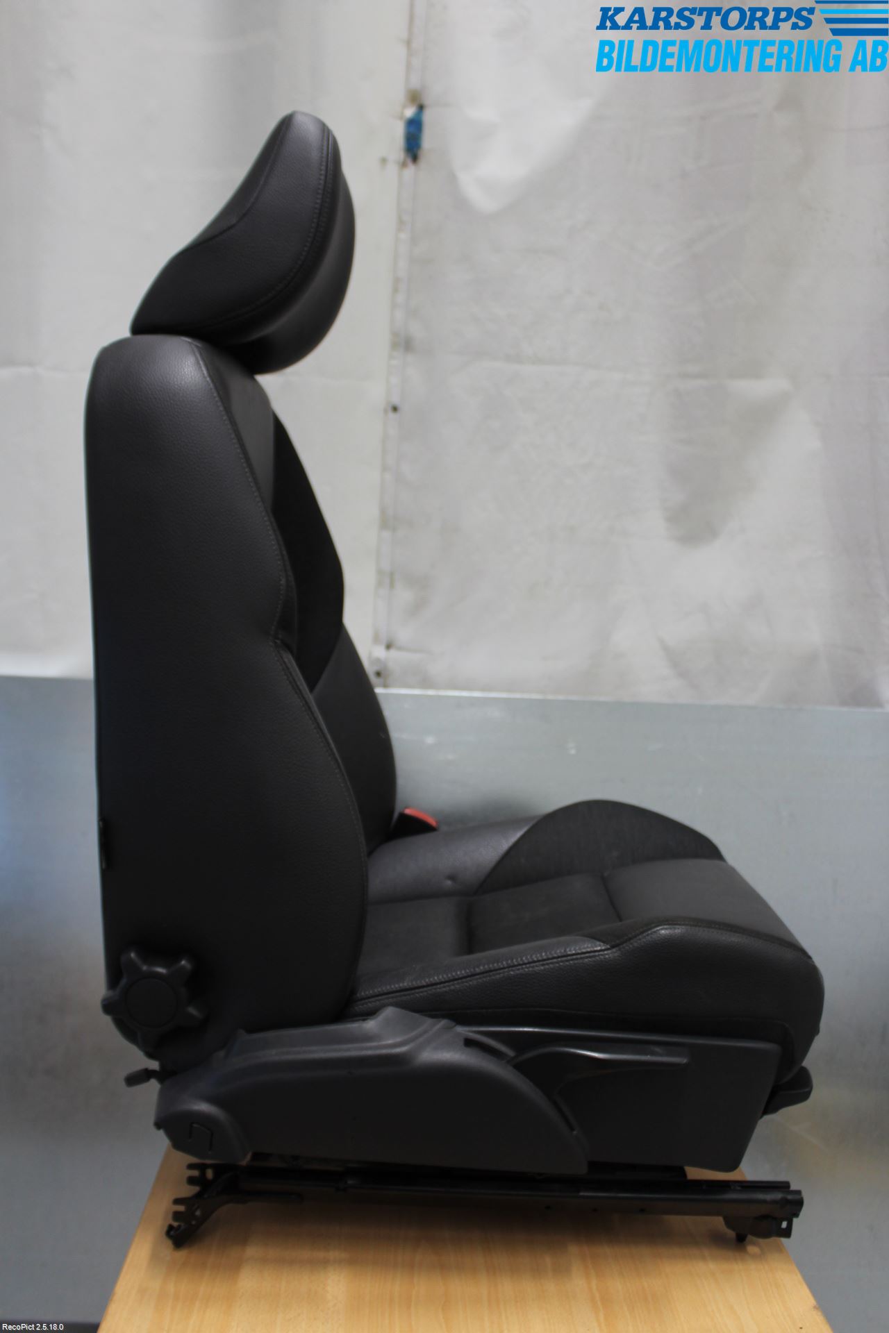 Volvo V70 05-08 Inredning Stol Fram Hö