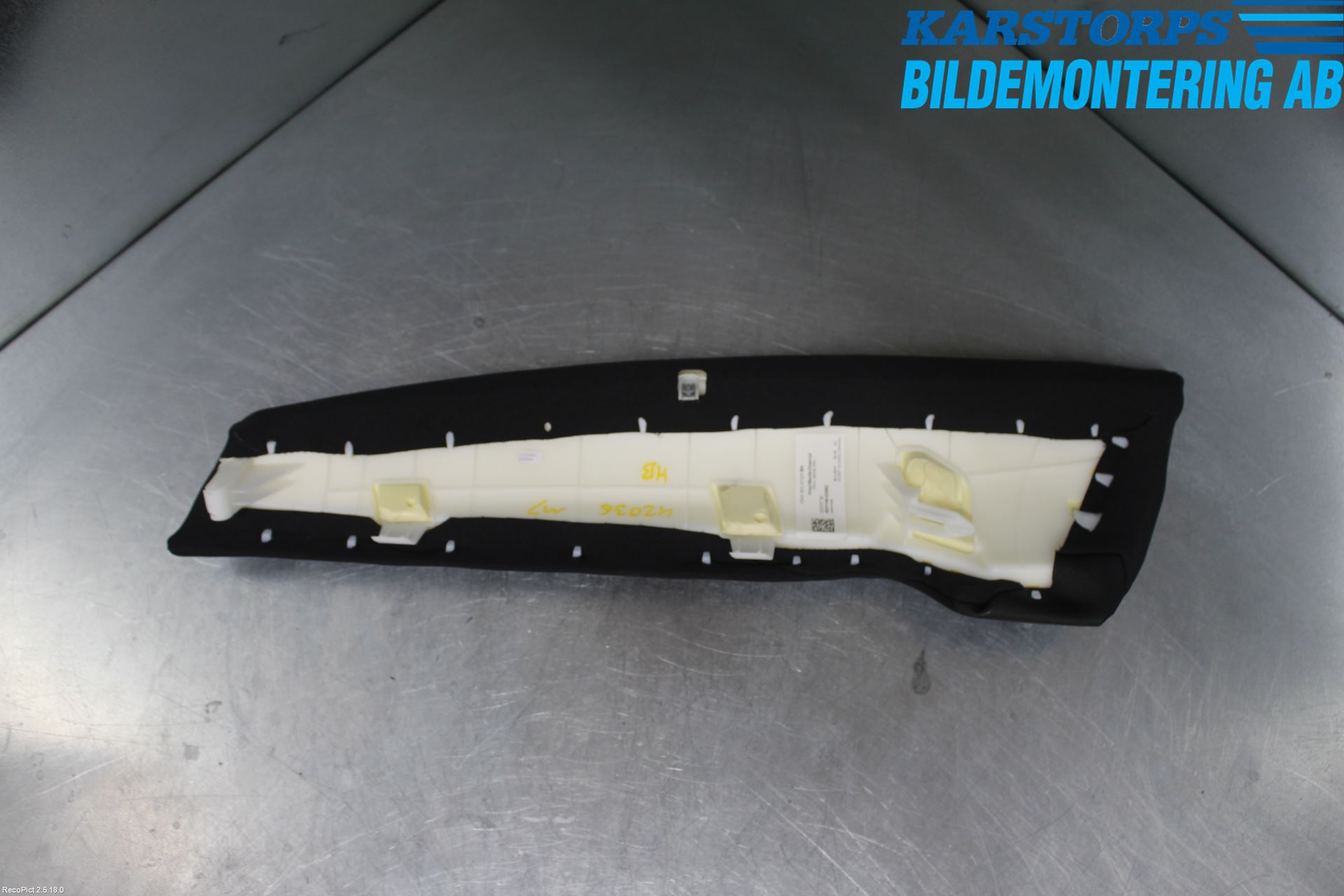 Volvo V90 17->> Inredning Sidoklädsel