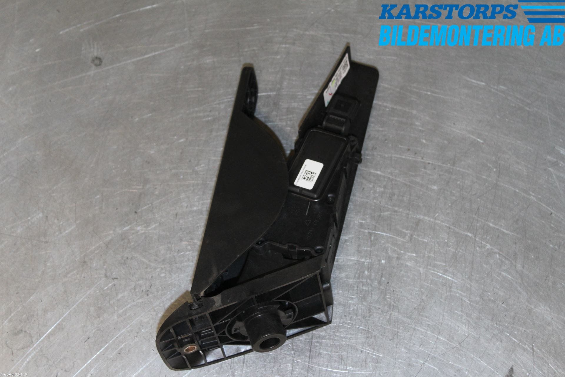 Volvo S90 17->> Gaspedal