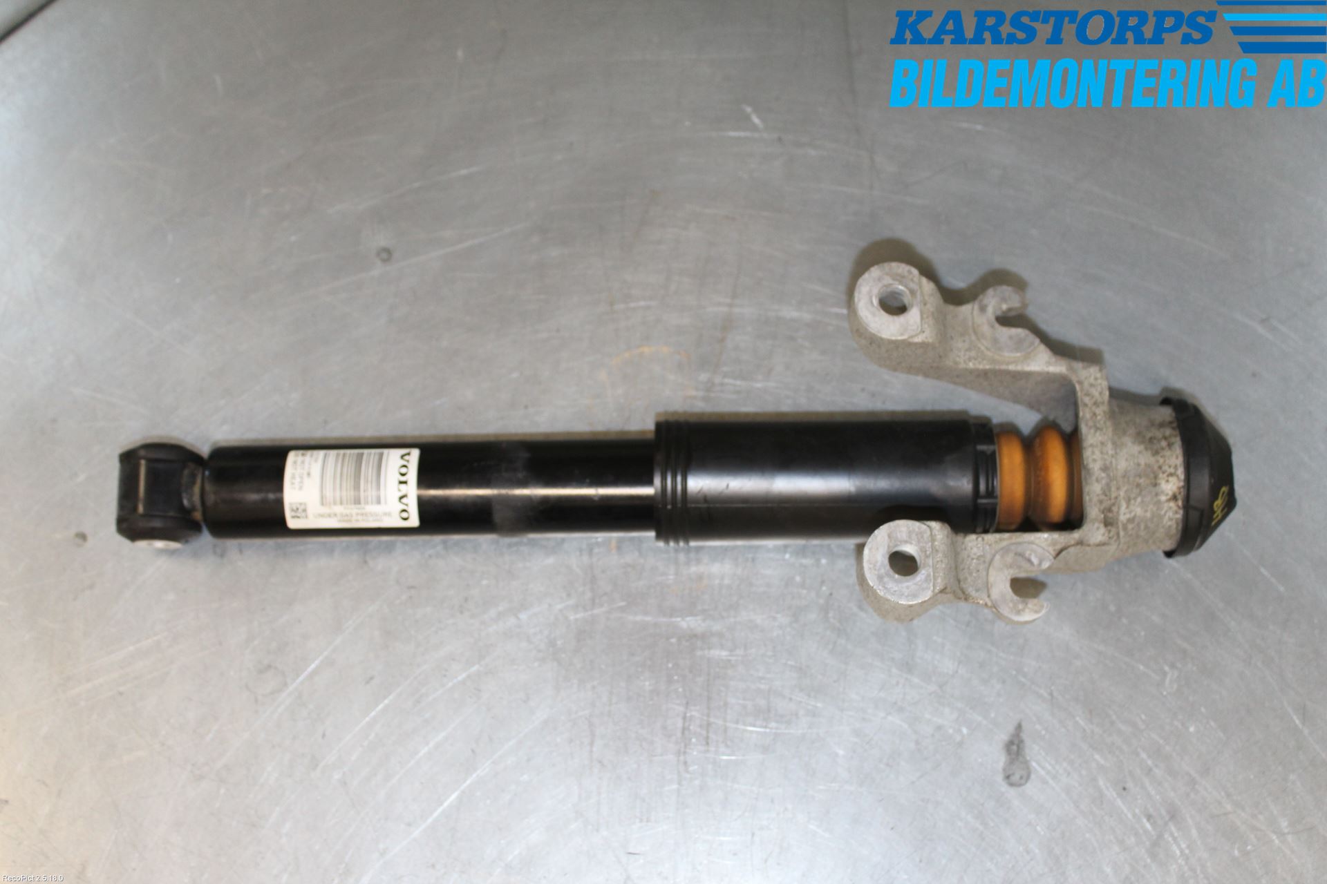 Volvo S90 17->> Stötdämpare Bak