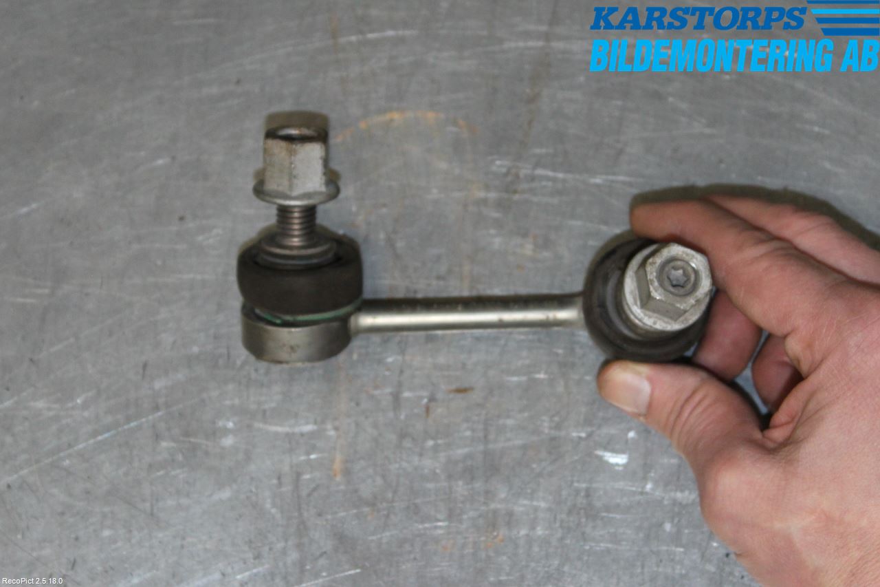 Volvo S90 17->> Krängningshämmarstag Bak