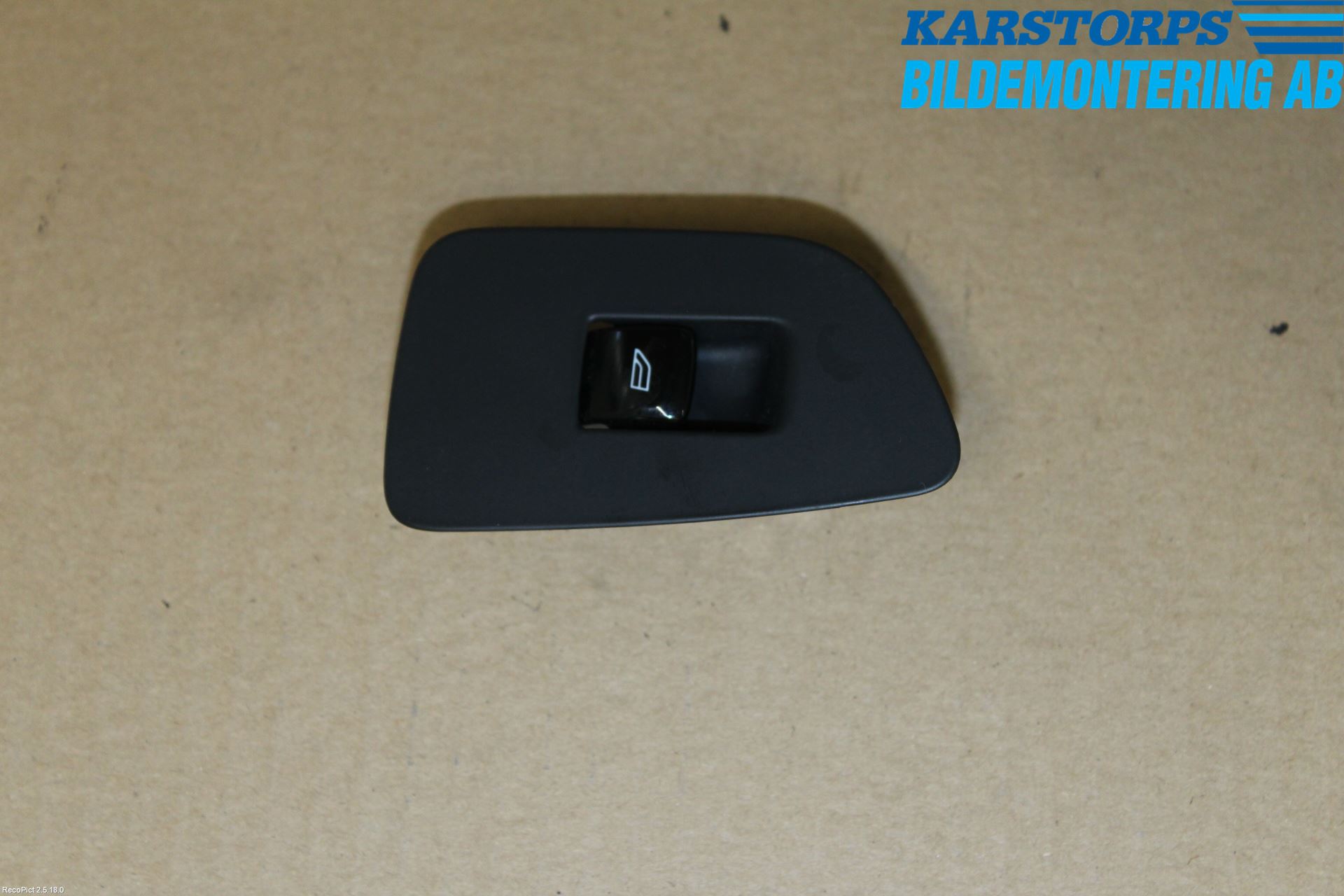 Volvo S90 17->> Strömställare Elhiss