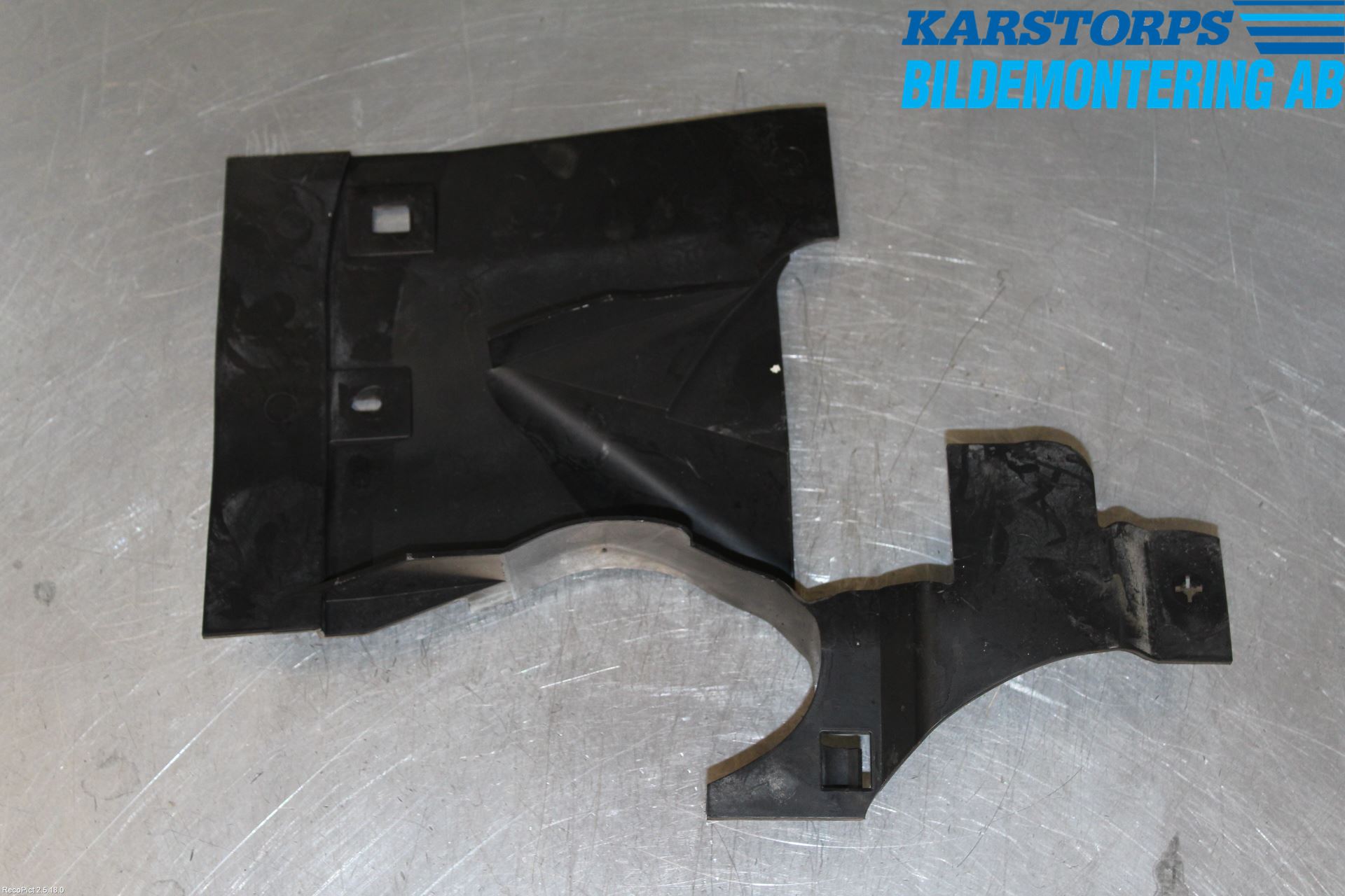 Volvo S90 17->> Skärm Inner