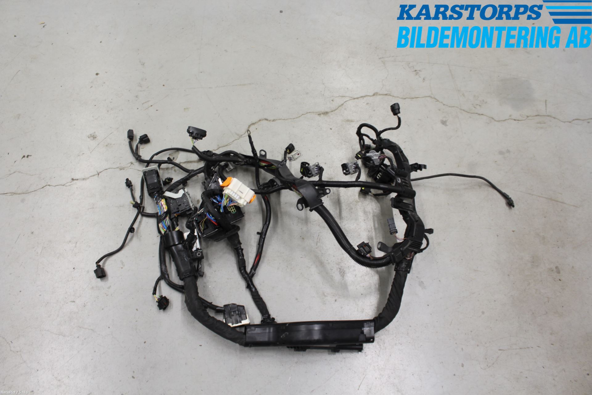 Volvo S90 17->> Kabelhärva