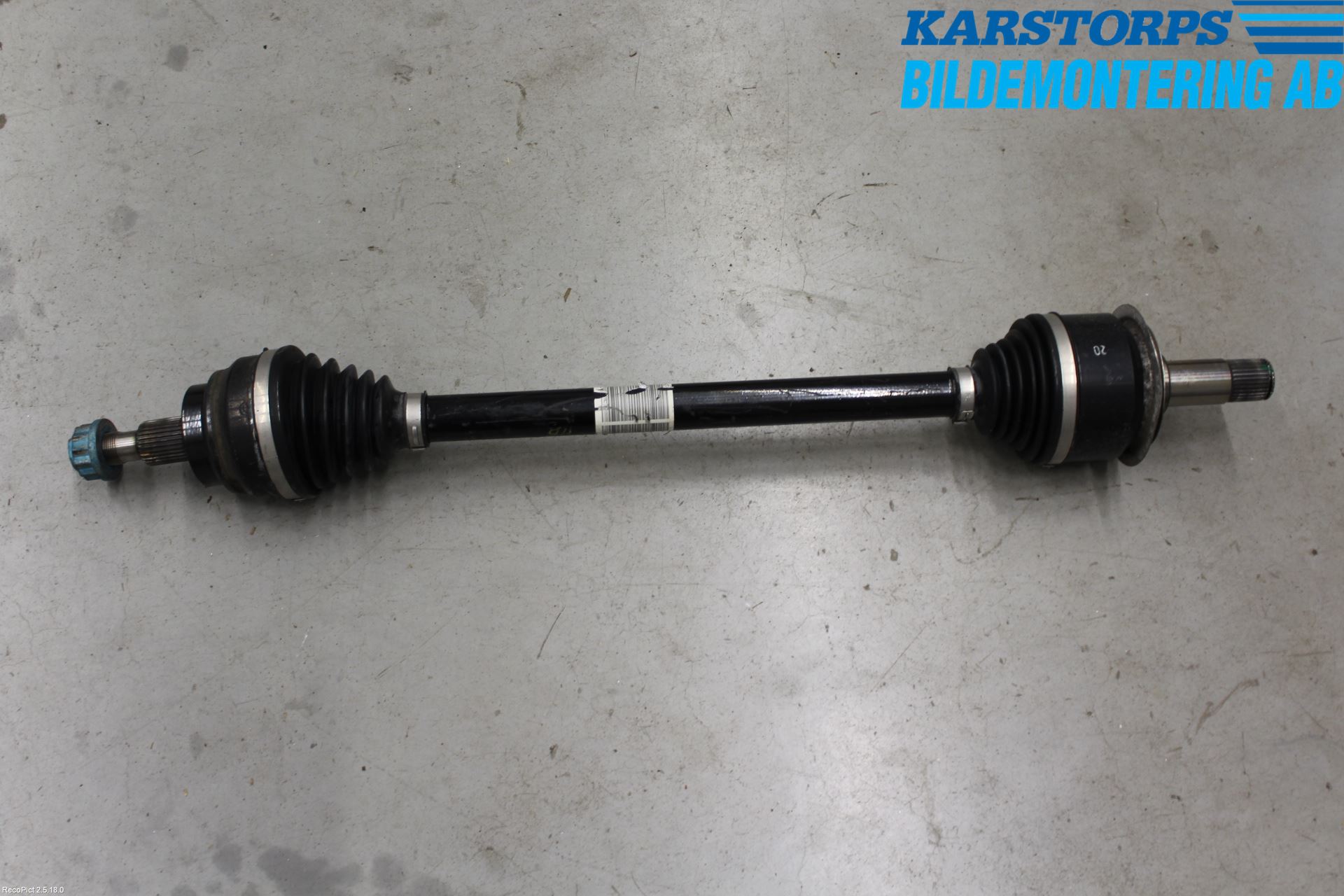 Mercedes-Benz MB VITO/V-KLASS (W640,W447,W448) 14- Drivaxel Bak Höger