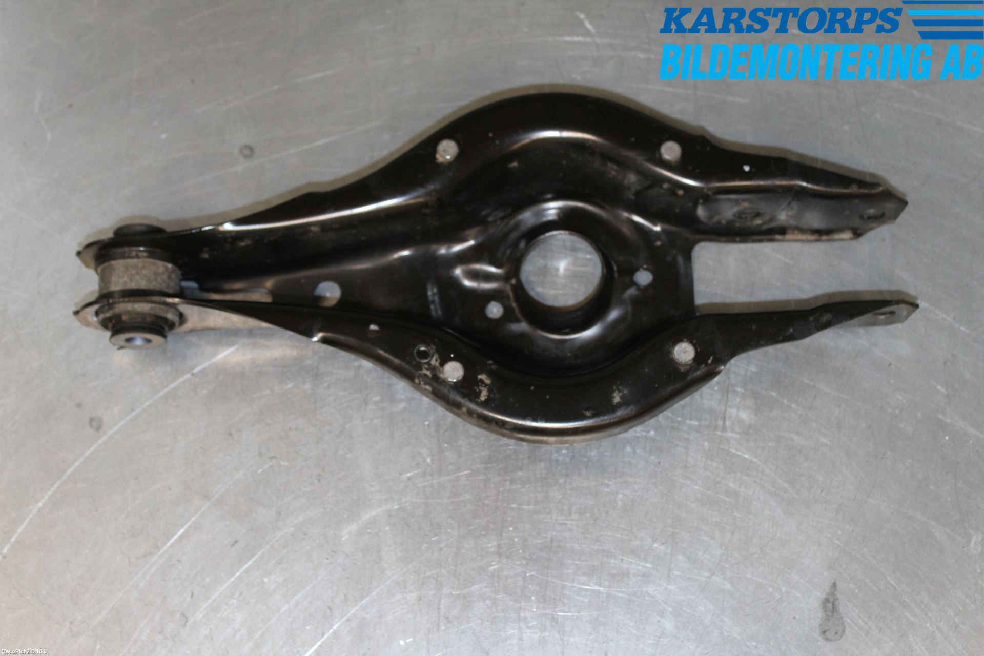 BMW 3 F30/F31/F80 12-19 Bärarm Bak Vänster