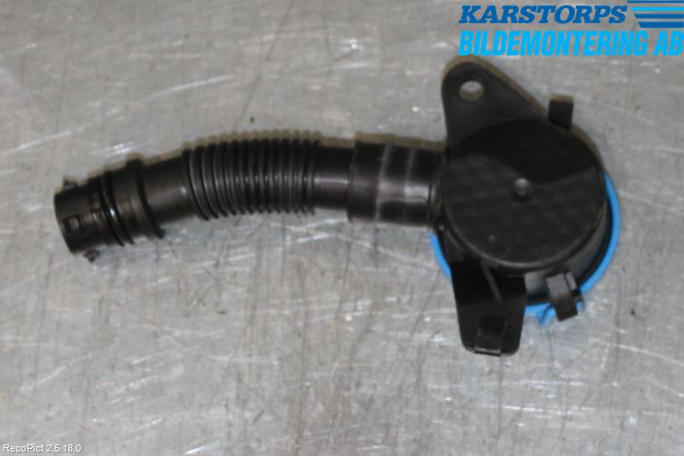BMW 3 F30/F31/F80 12-19 Spolartank Påfyllningsrör
