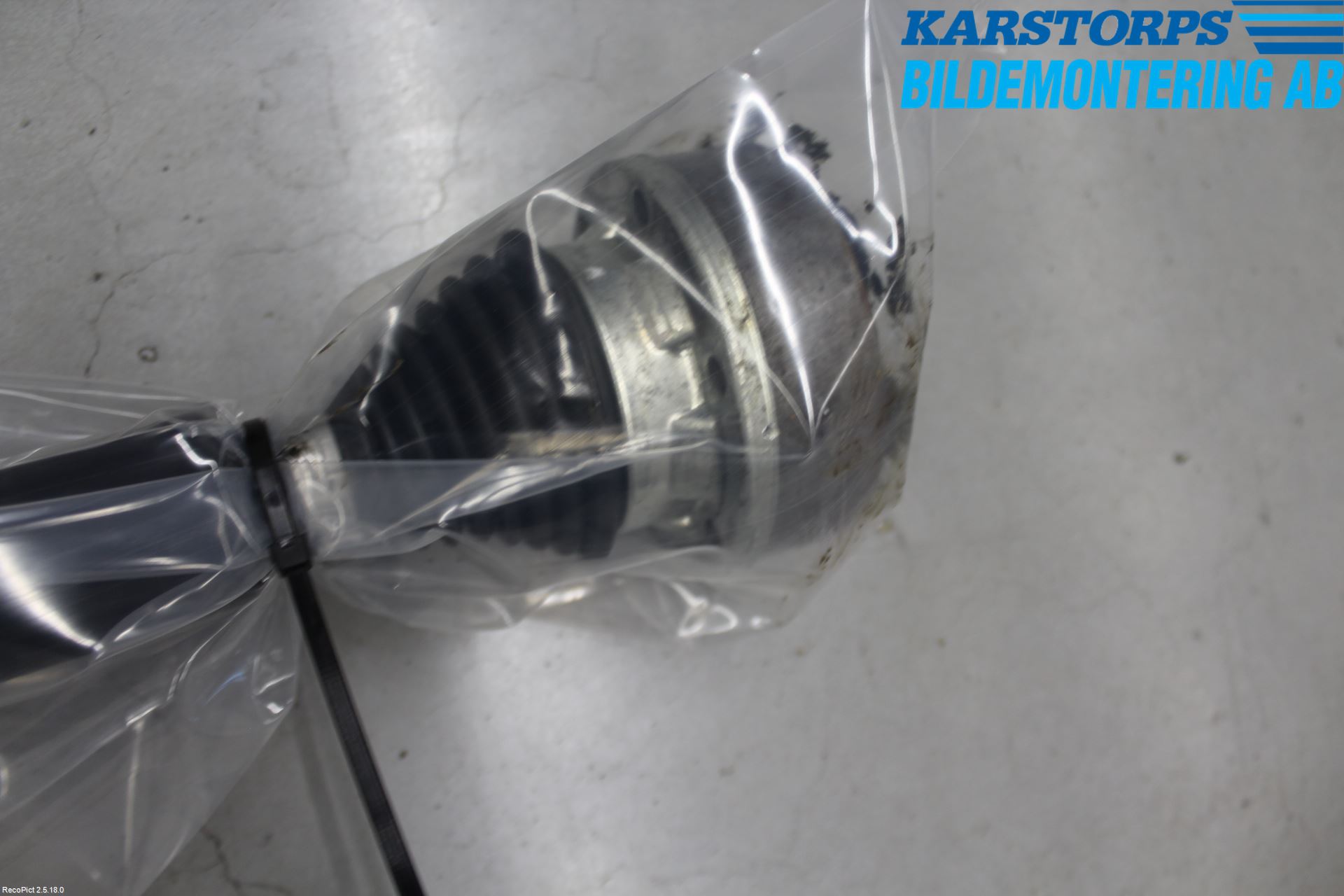 Volkswagen VW GOLF / E-GOLF VII 13-20 Drivaxel Fram Höger