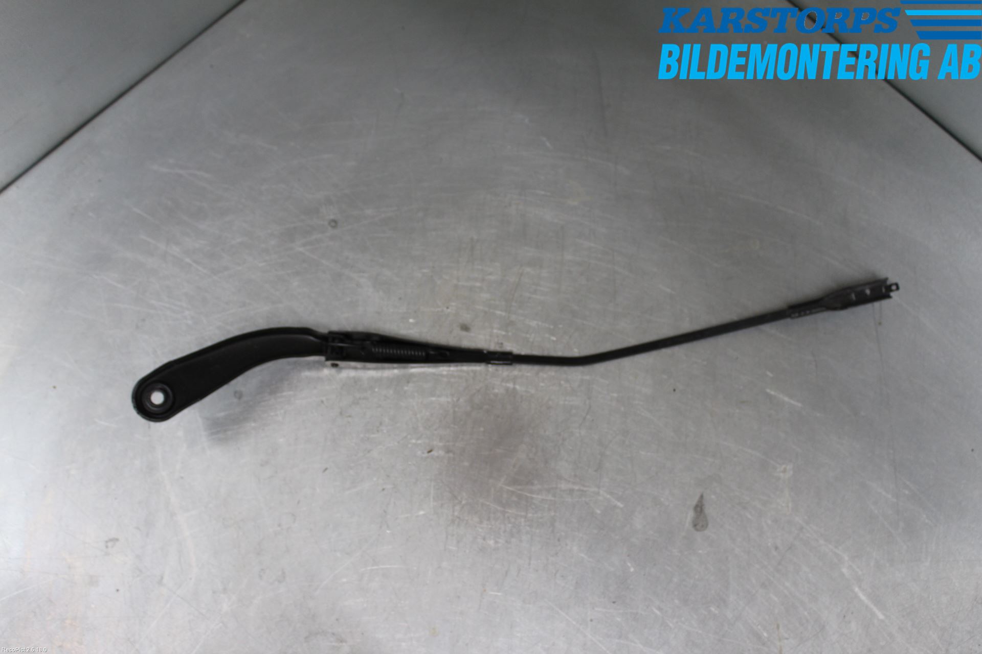 BMW 3 F30/F31/F80 12-19 Torkararm Armar Vindruta