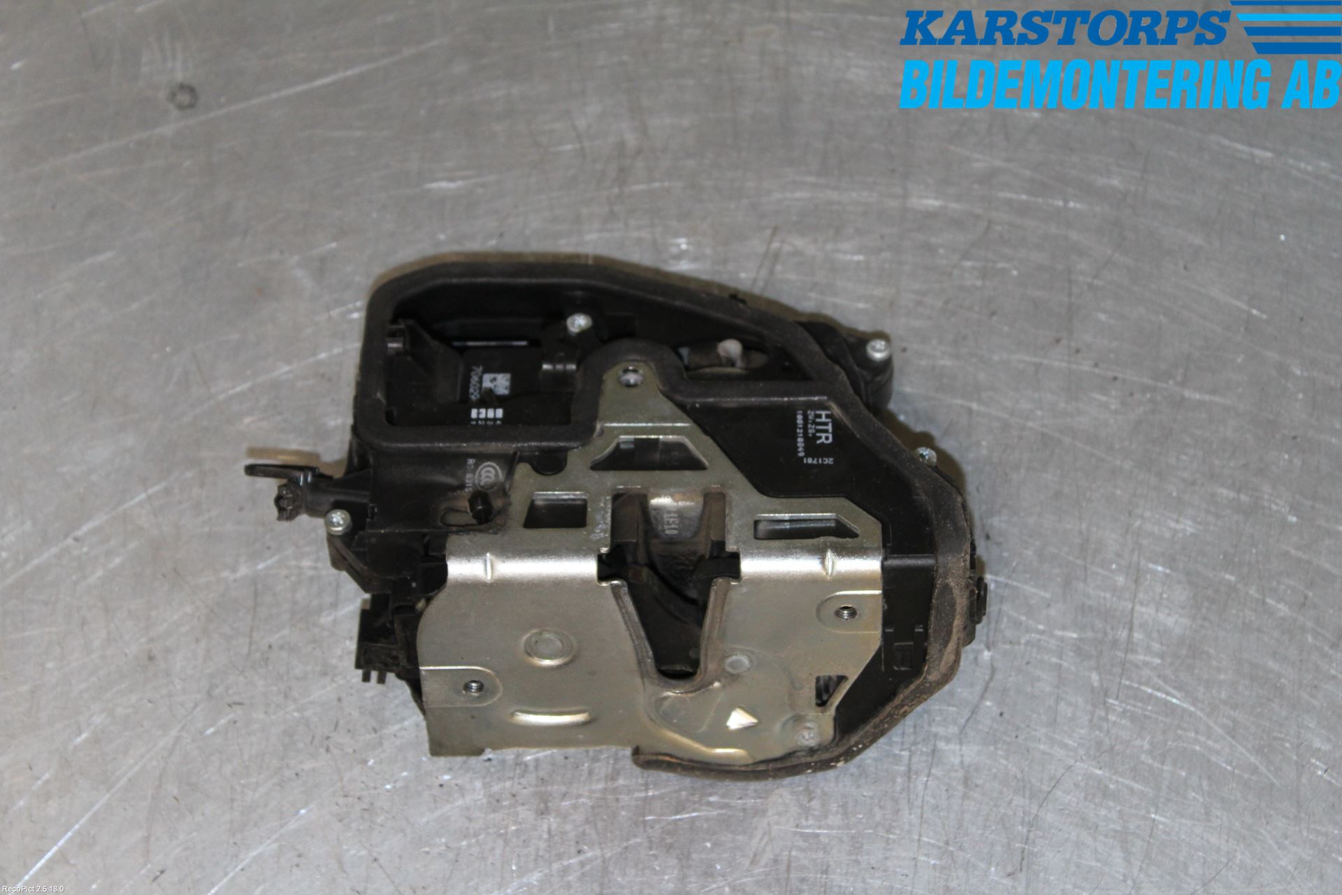 BMW 3 E90/91 SED/TOU 05-12 Låskista-Dörrlås